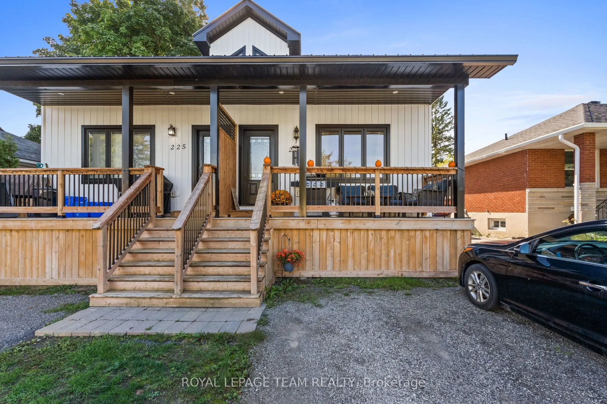 227 ROBERTA Crescent
