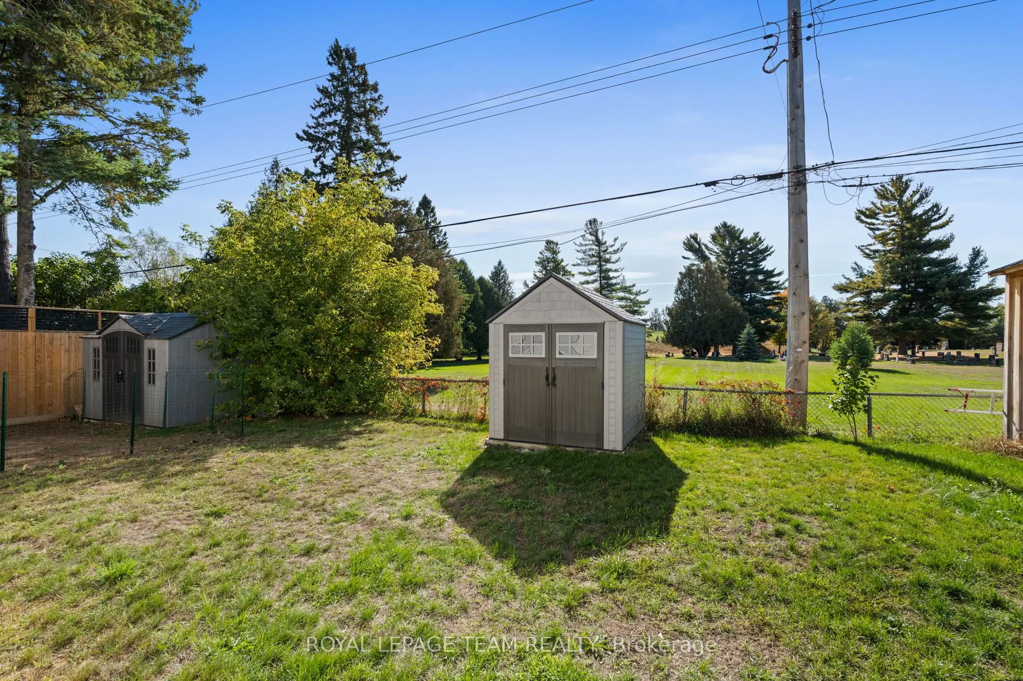 227 ROBERTA Crescent