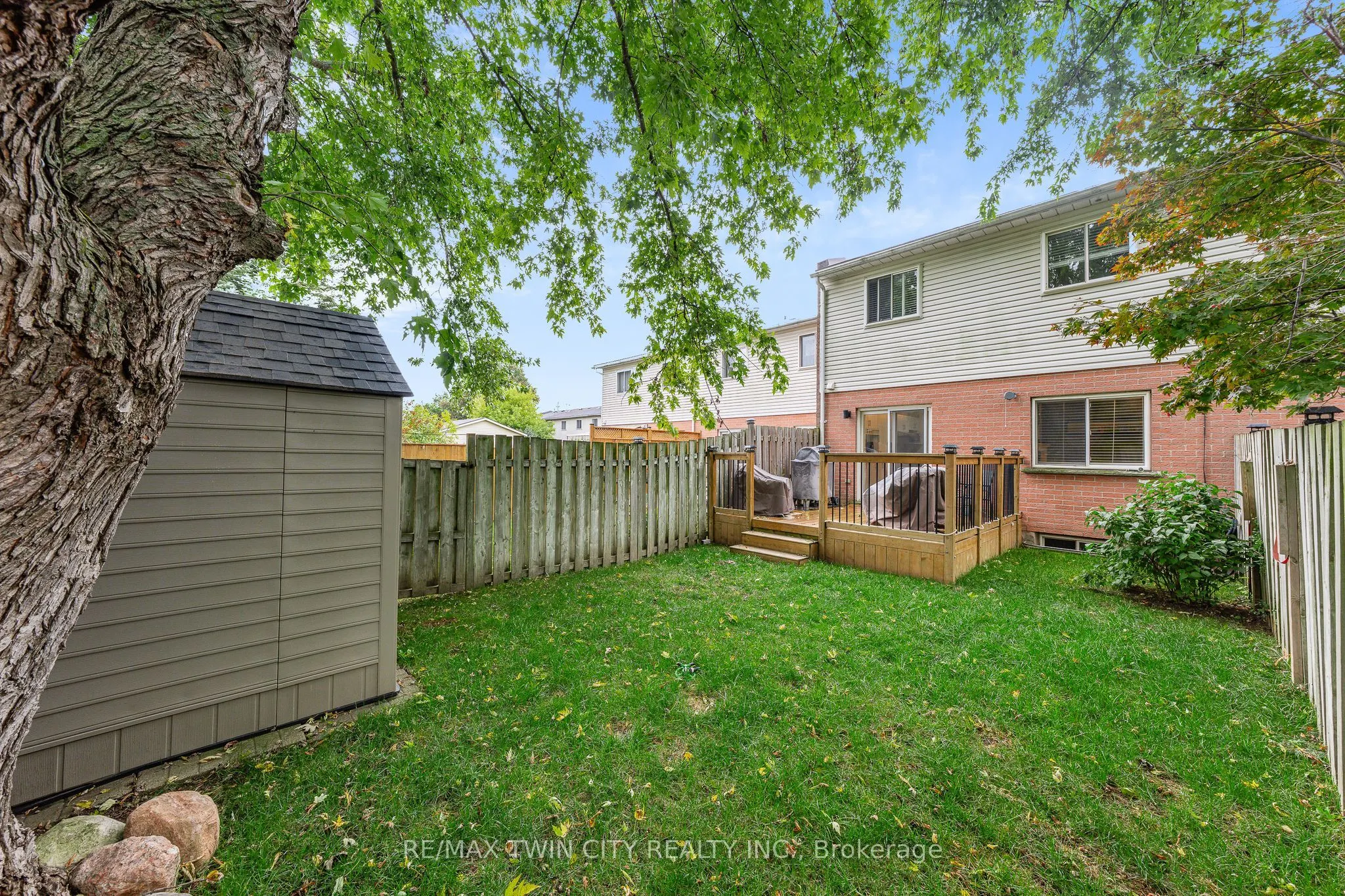 21 Graystone Court