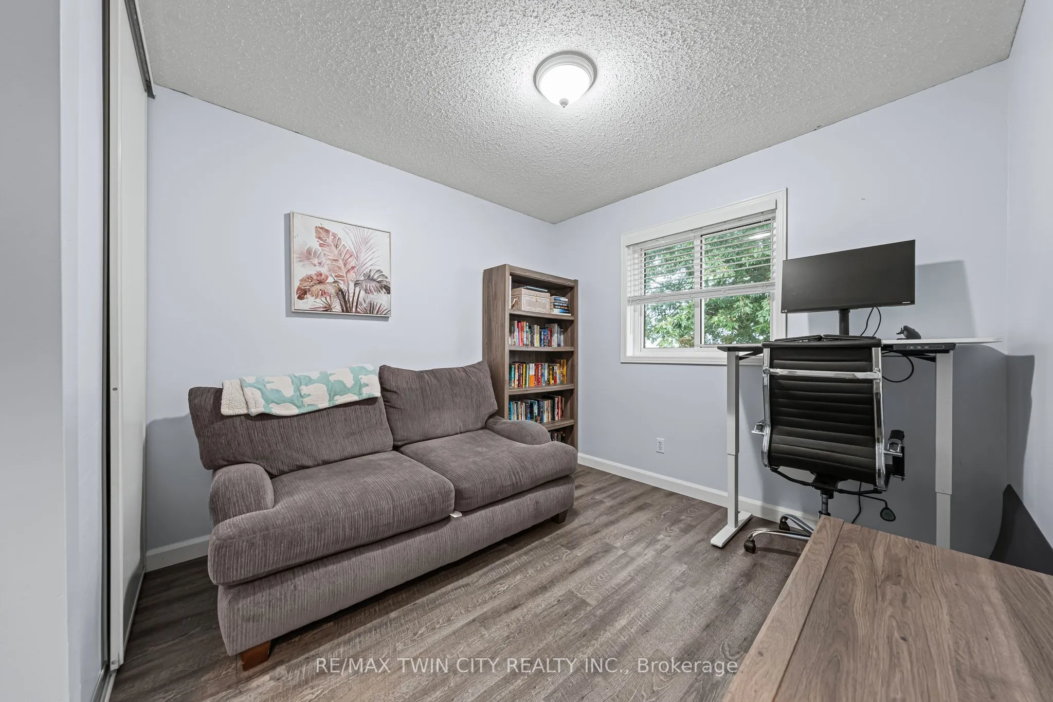 21 Graystone Court