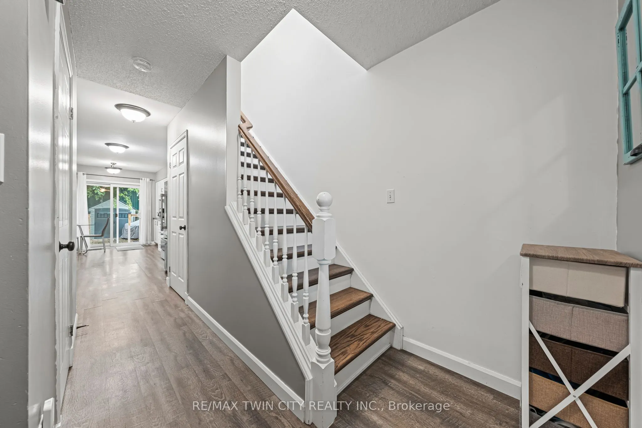 21 Graystone Court