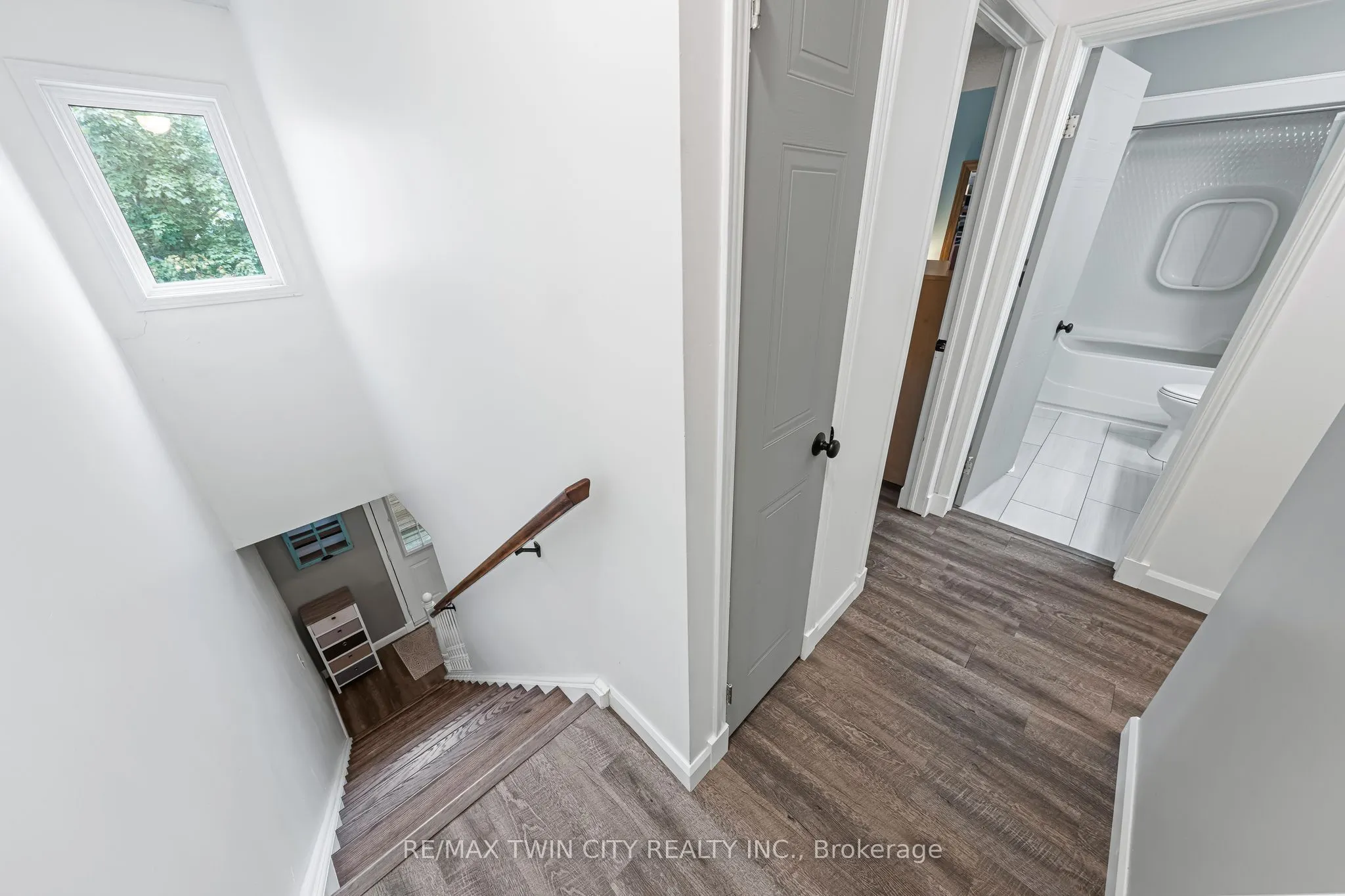 21 Graystone Court
