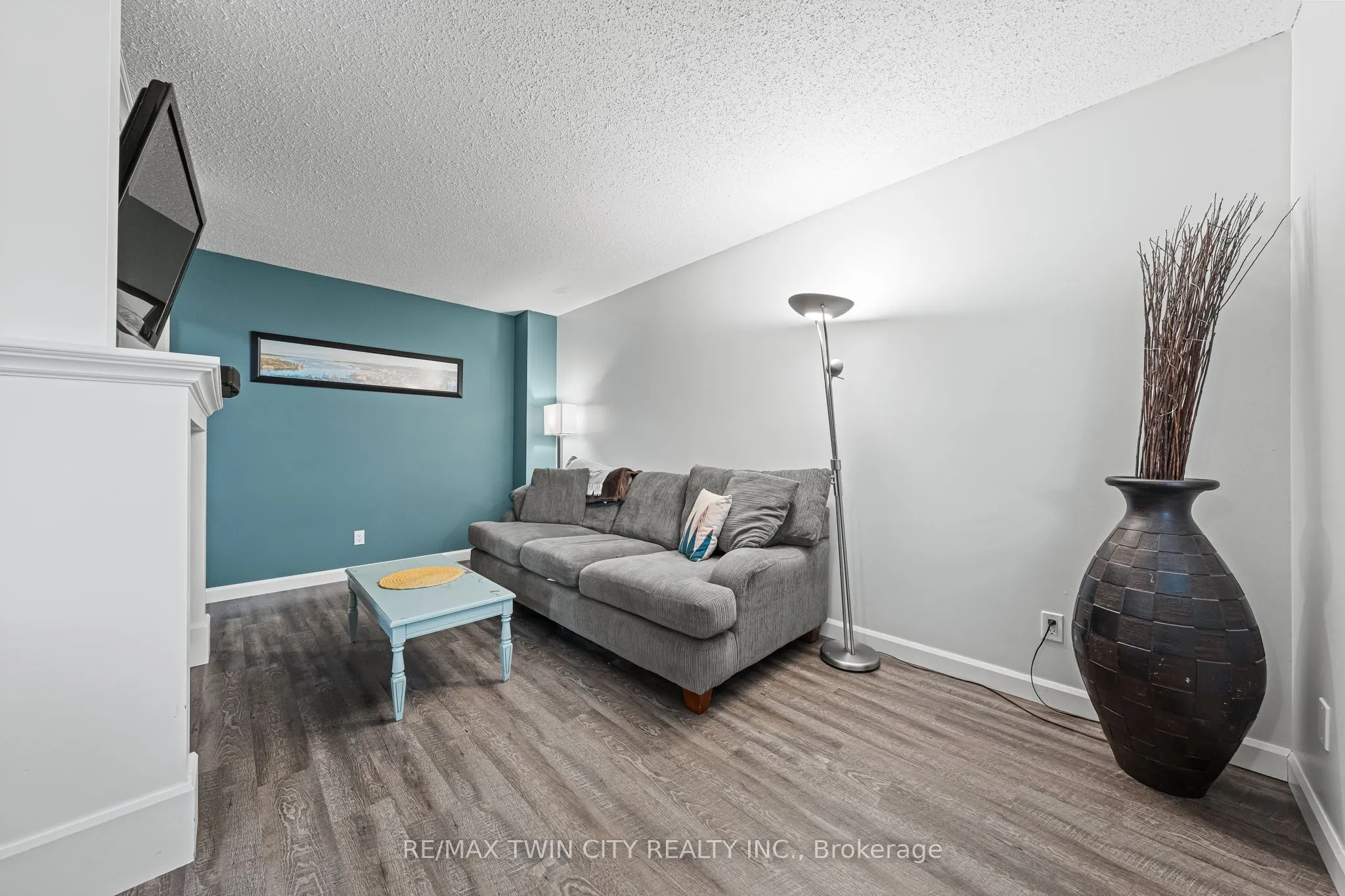 21 Graystone Court