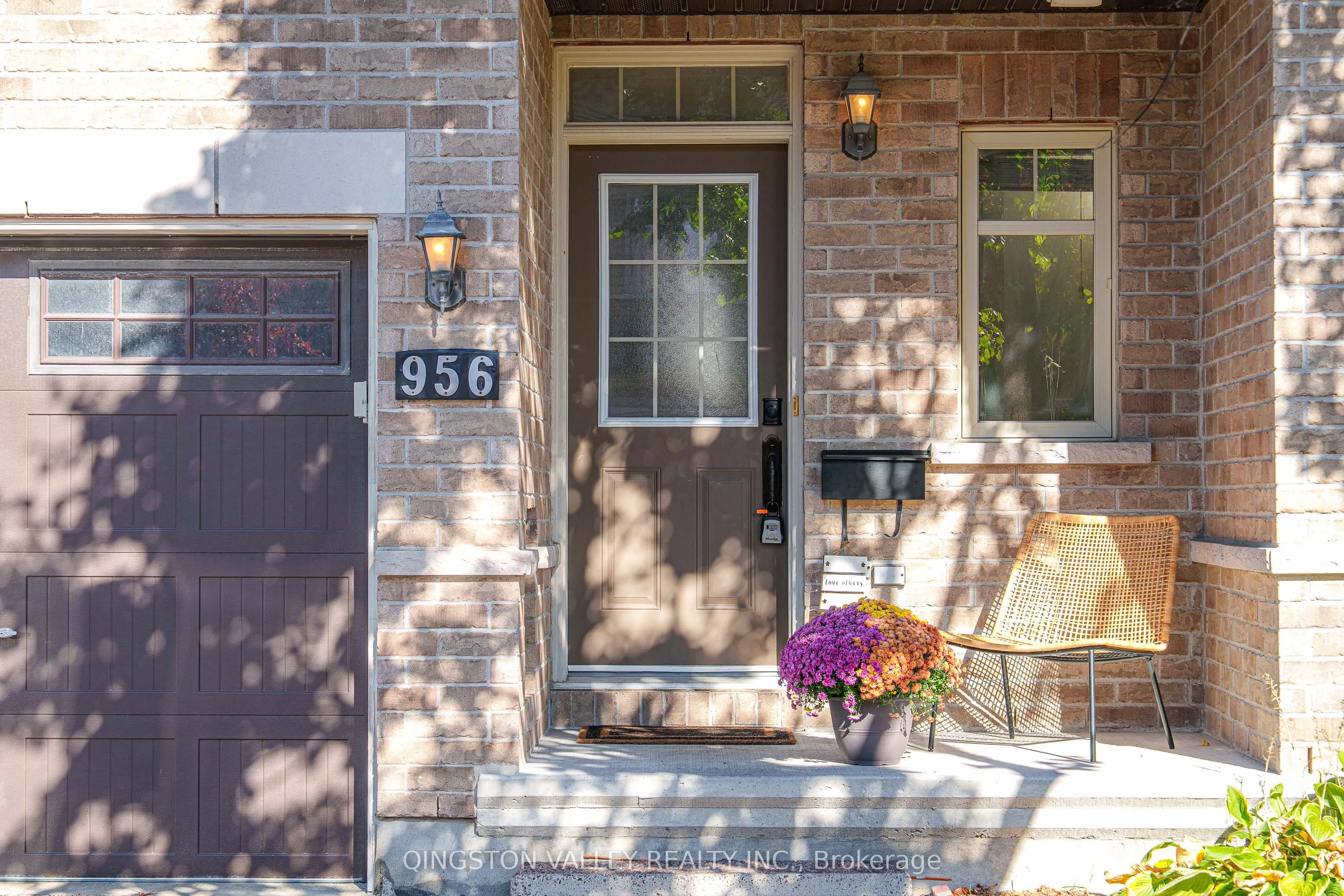956 Fletcher Circle