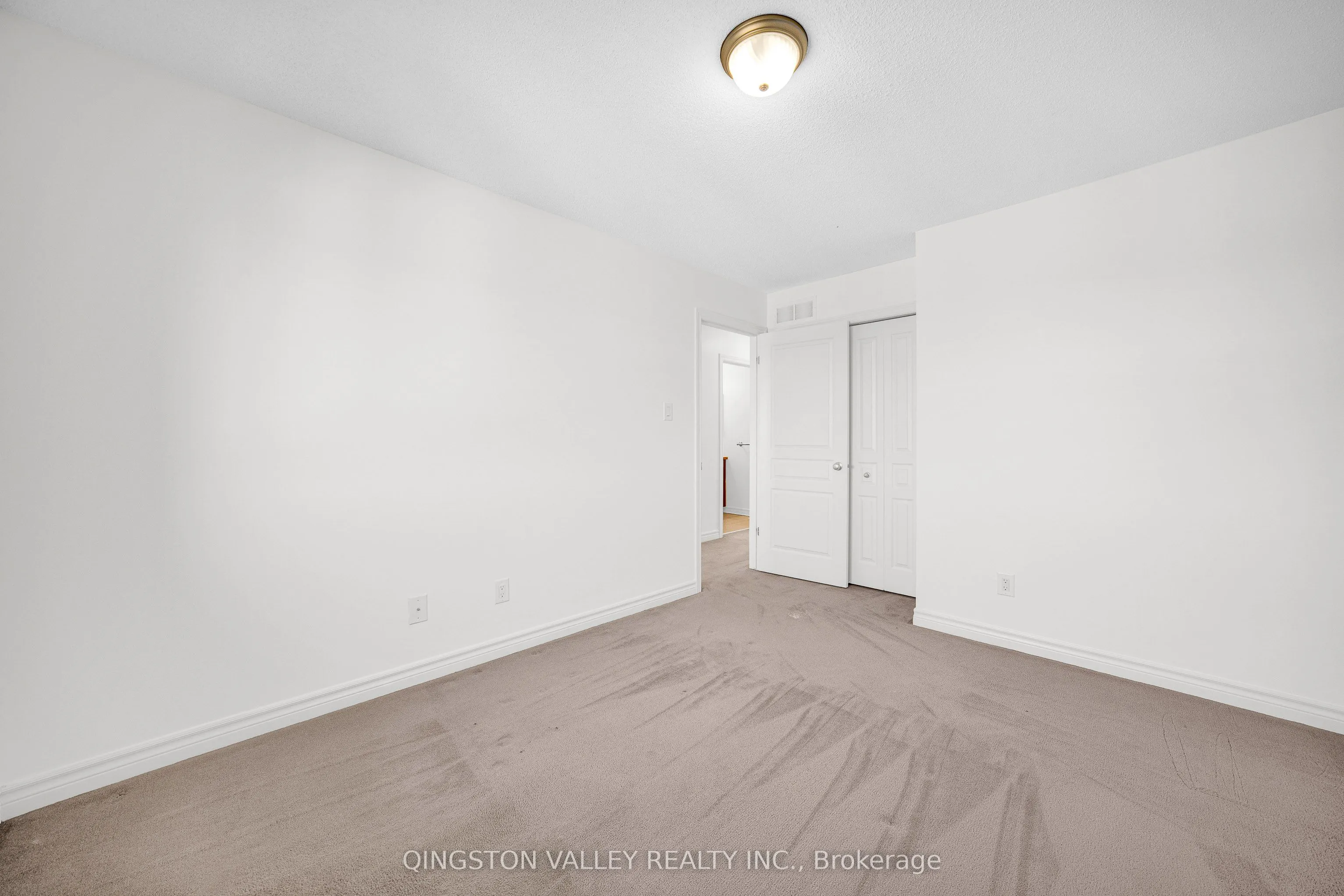 956 Fletcher Circle