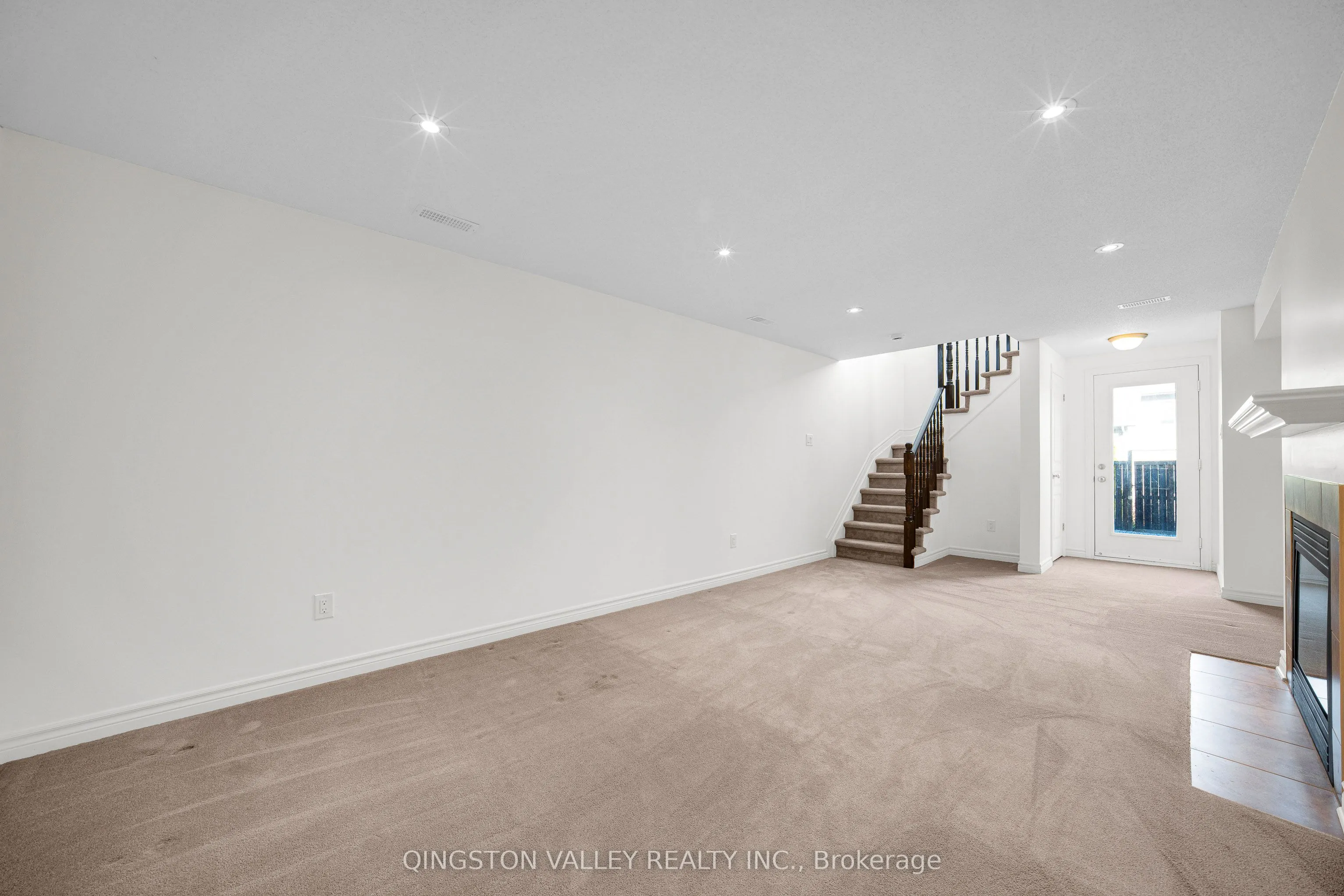 956 Fletcher Circle