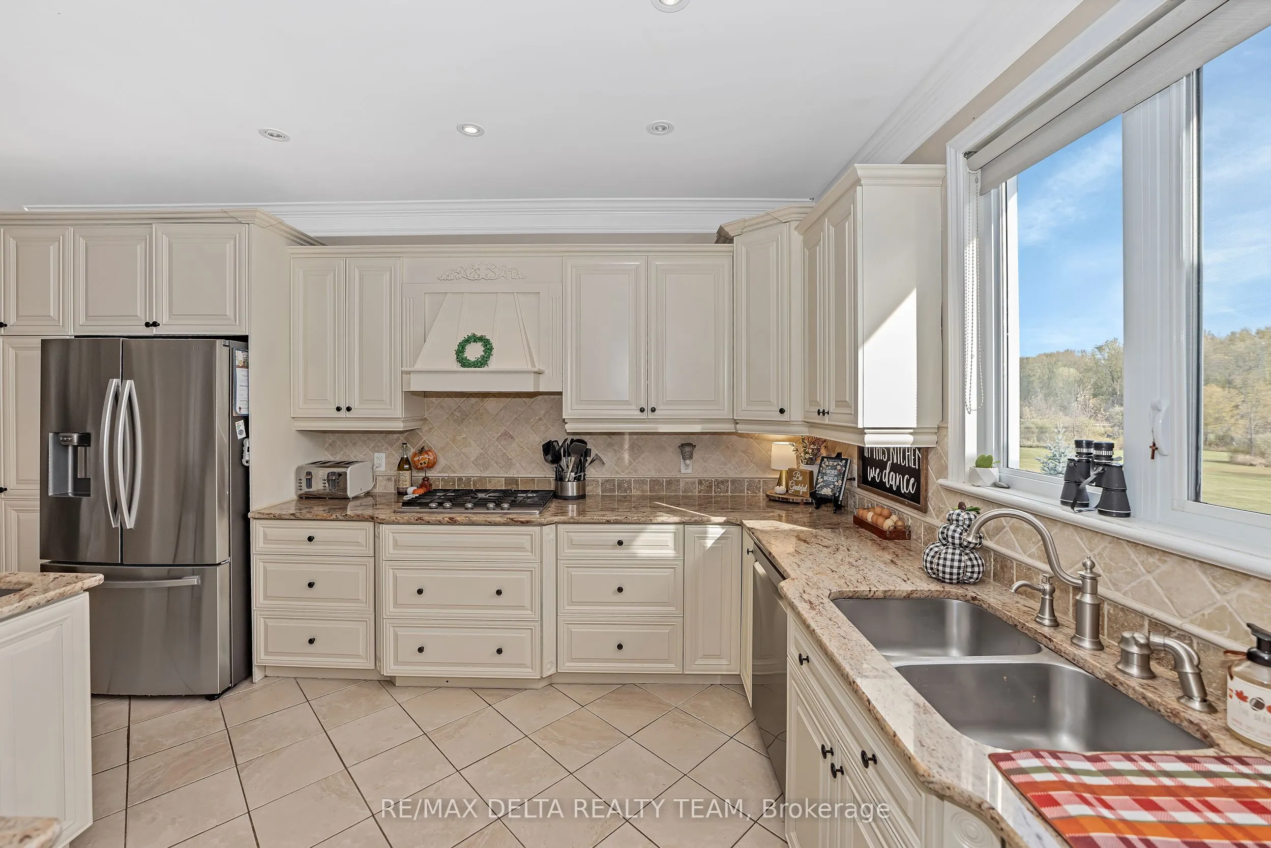 3782 Etienne Road