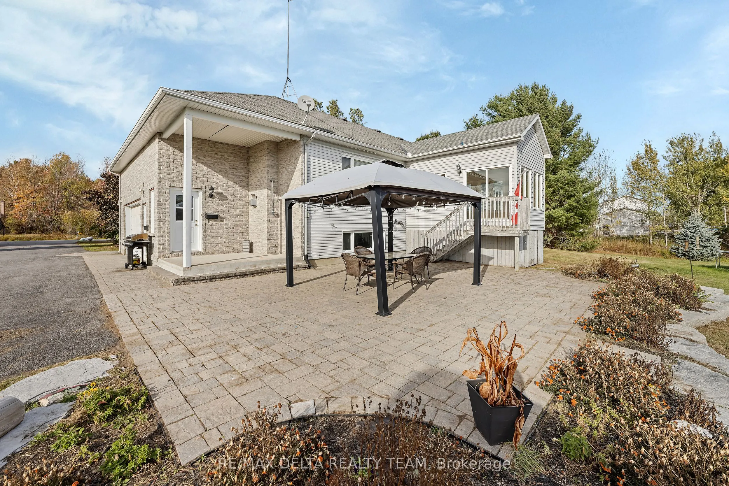 3782 Etienne Road