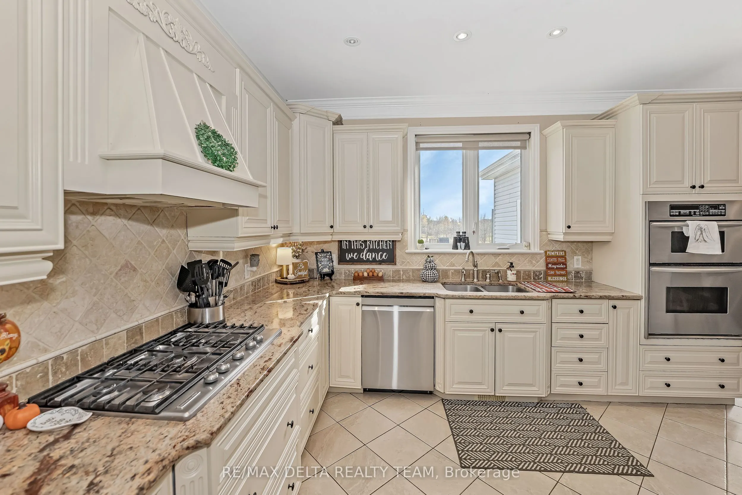 3782 Etienne Road
