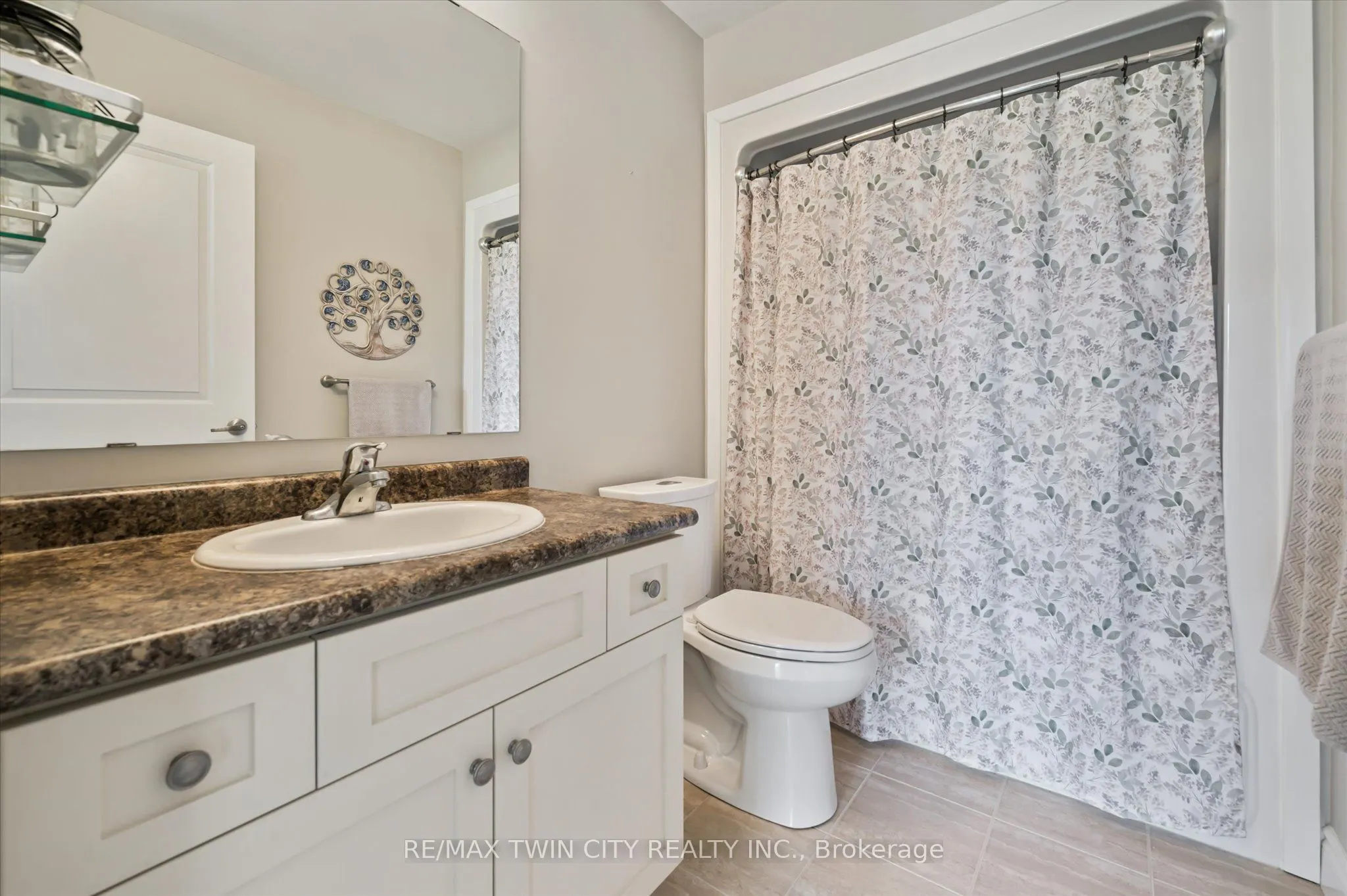 1440 Gordon Street, #202