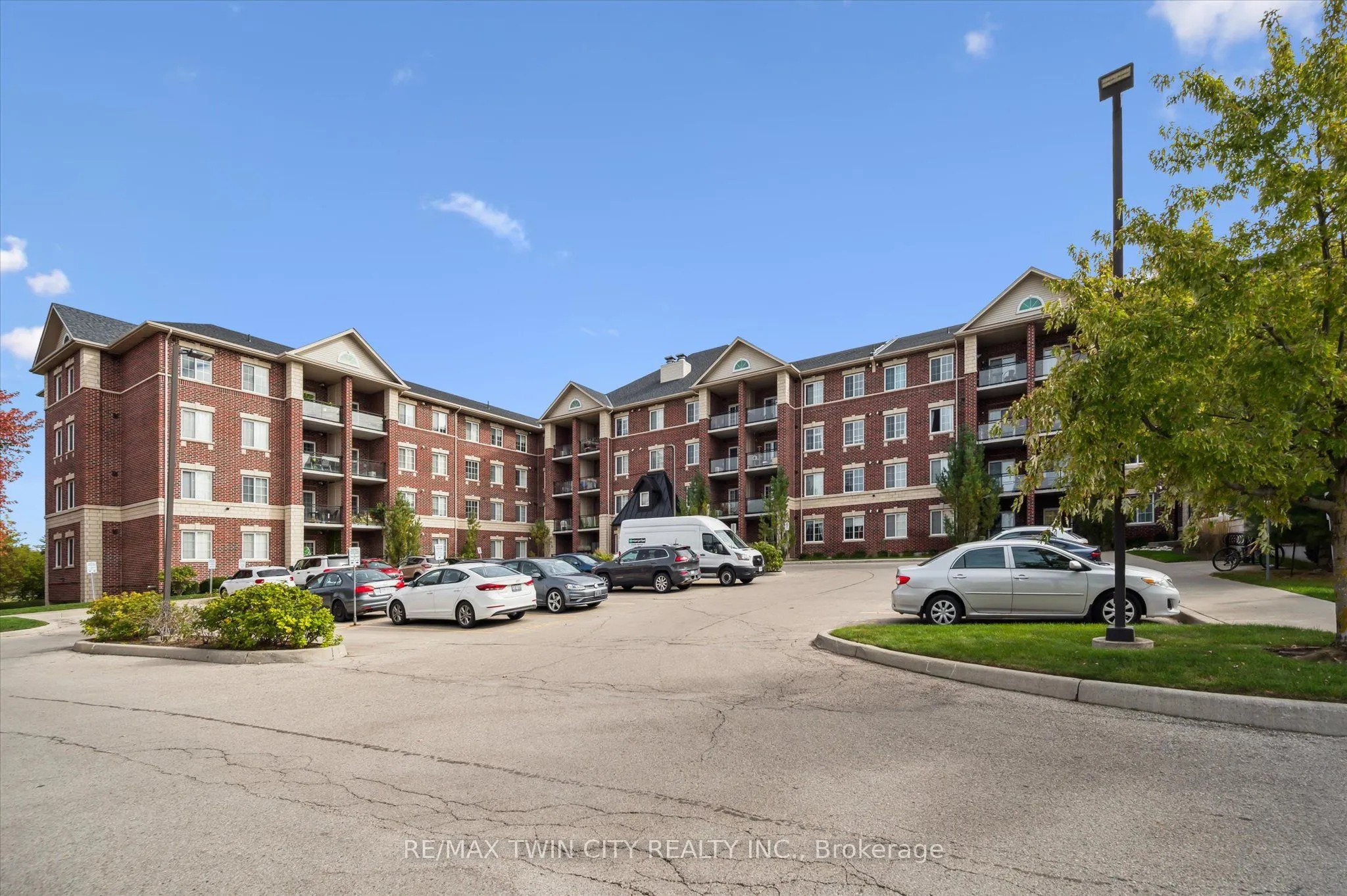 1440 Gordon Street, #202