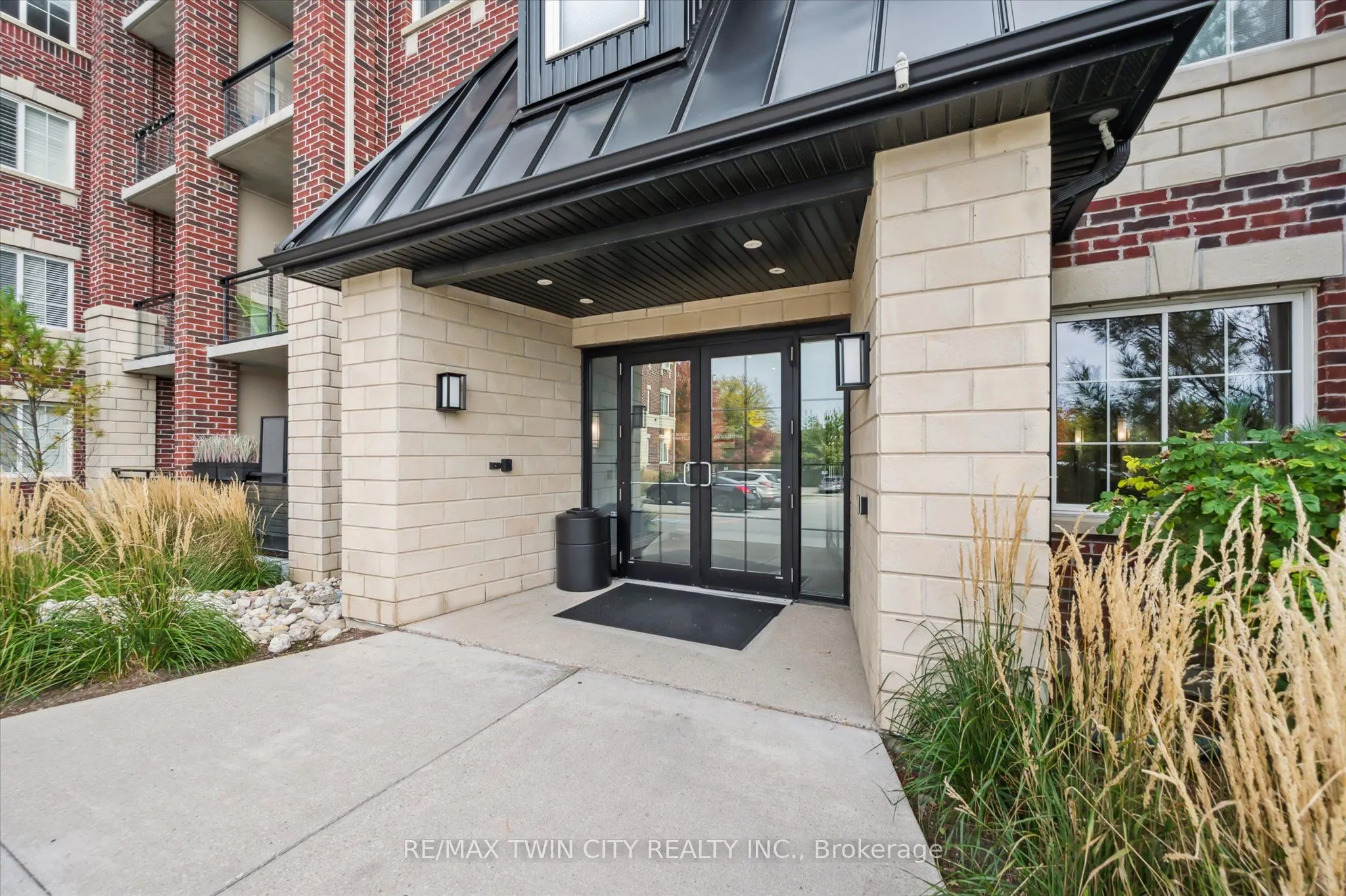 1440 Gordon Street, #202
