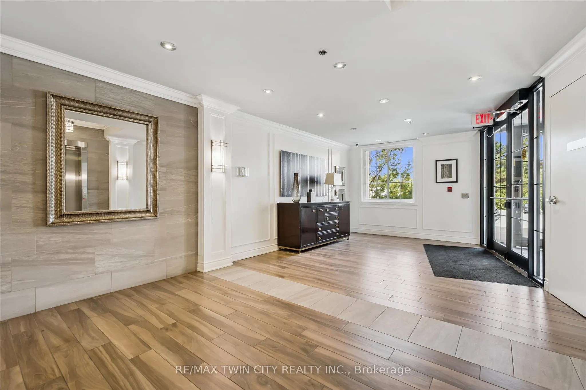 1440 Gordon Street, #202