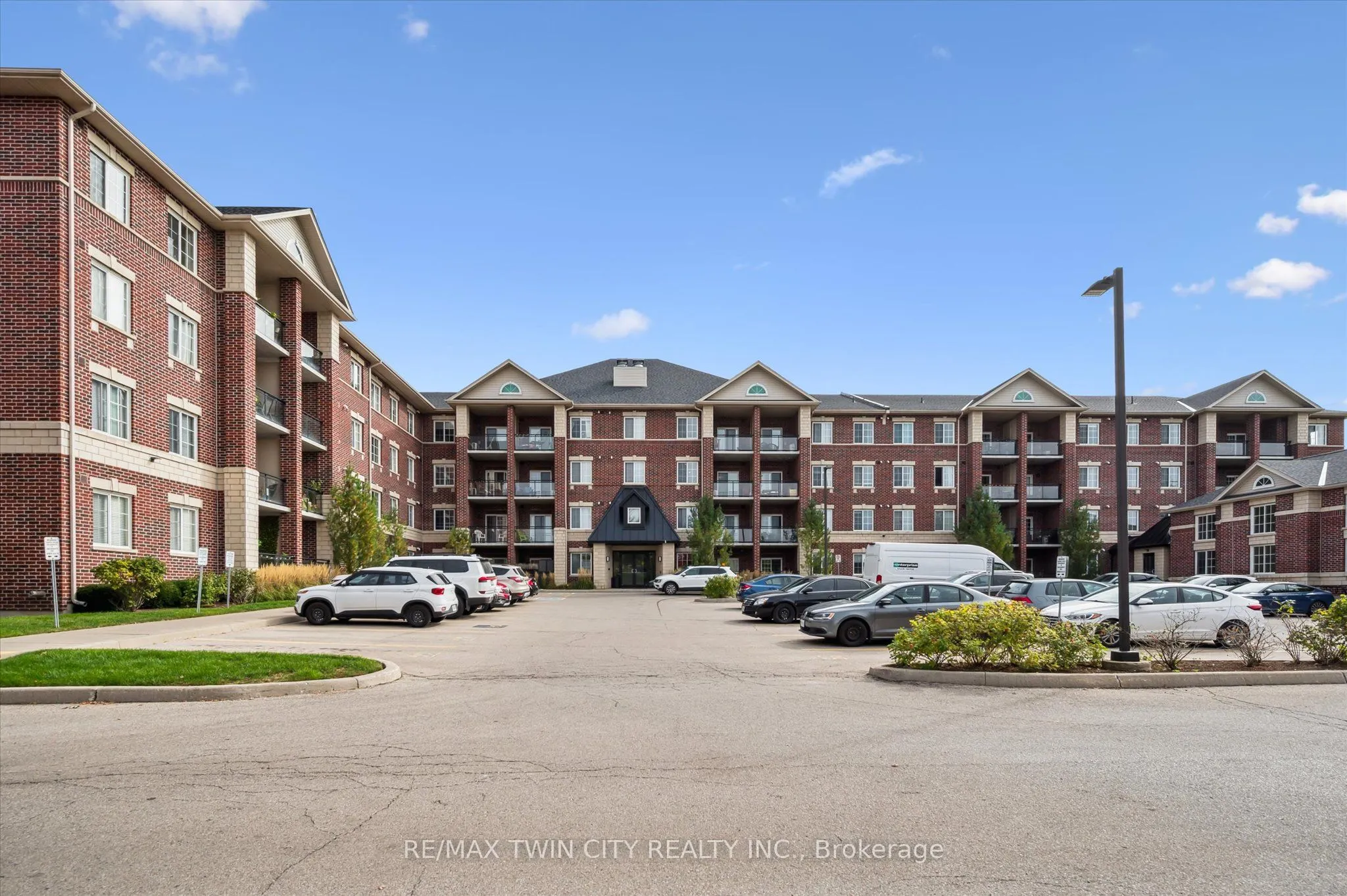 1440 Gordon Street, #202