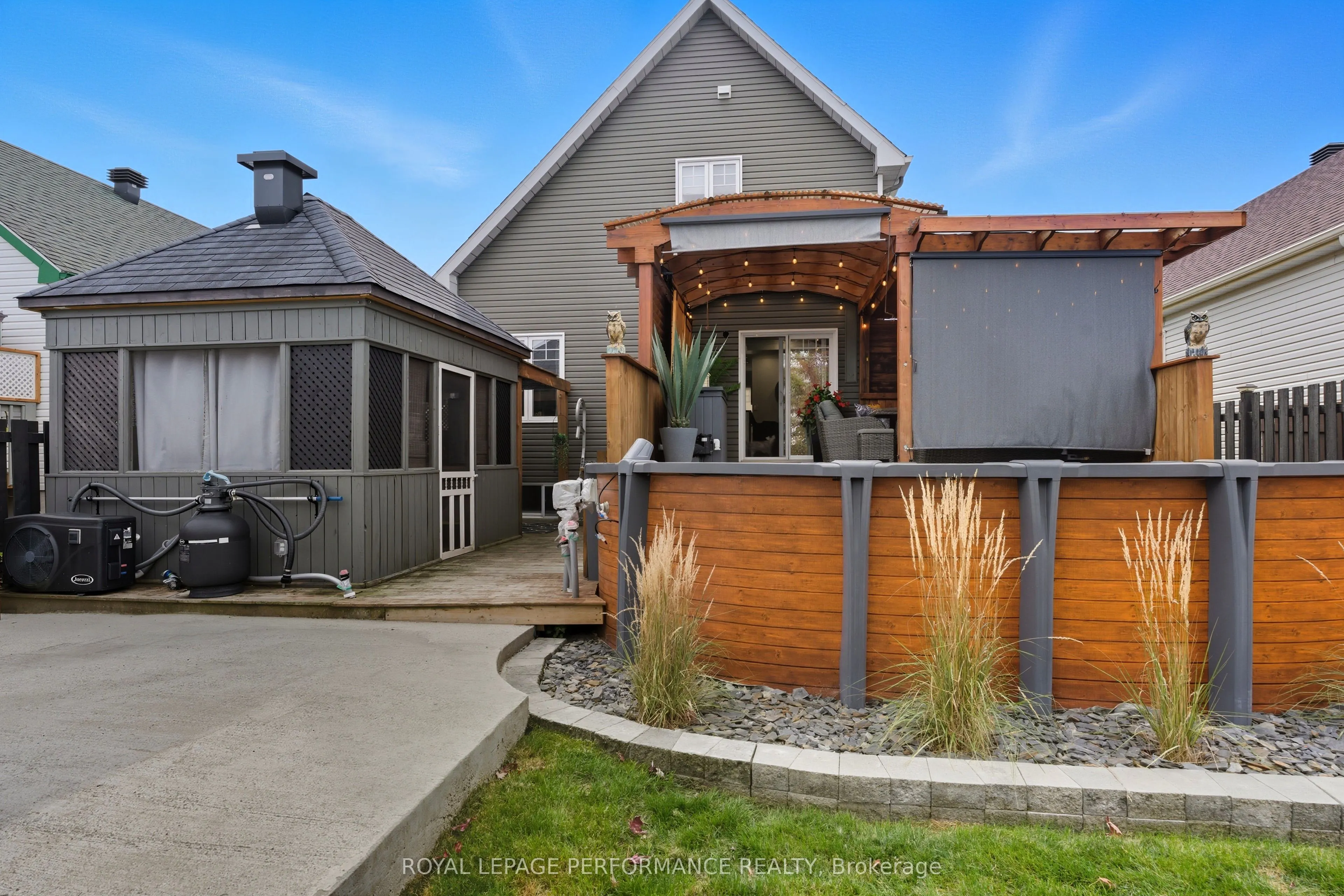 837 Pilon Street