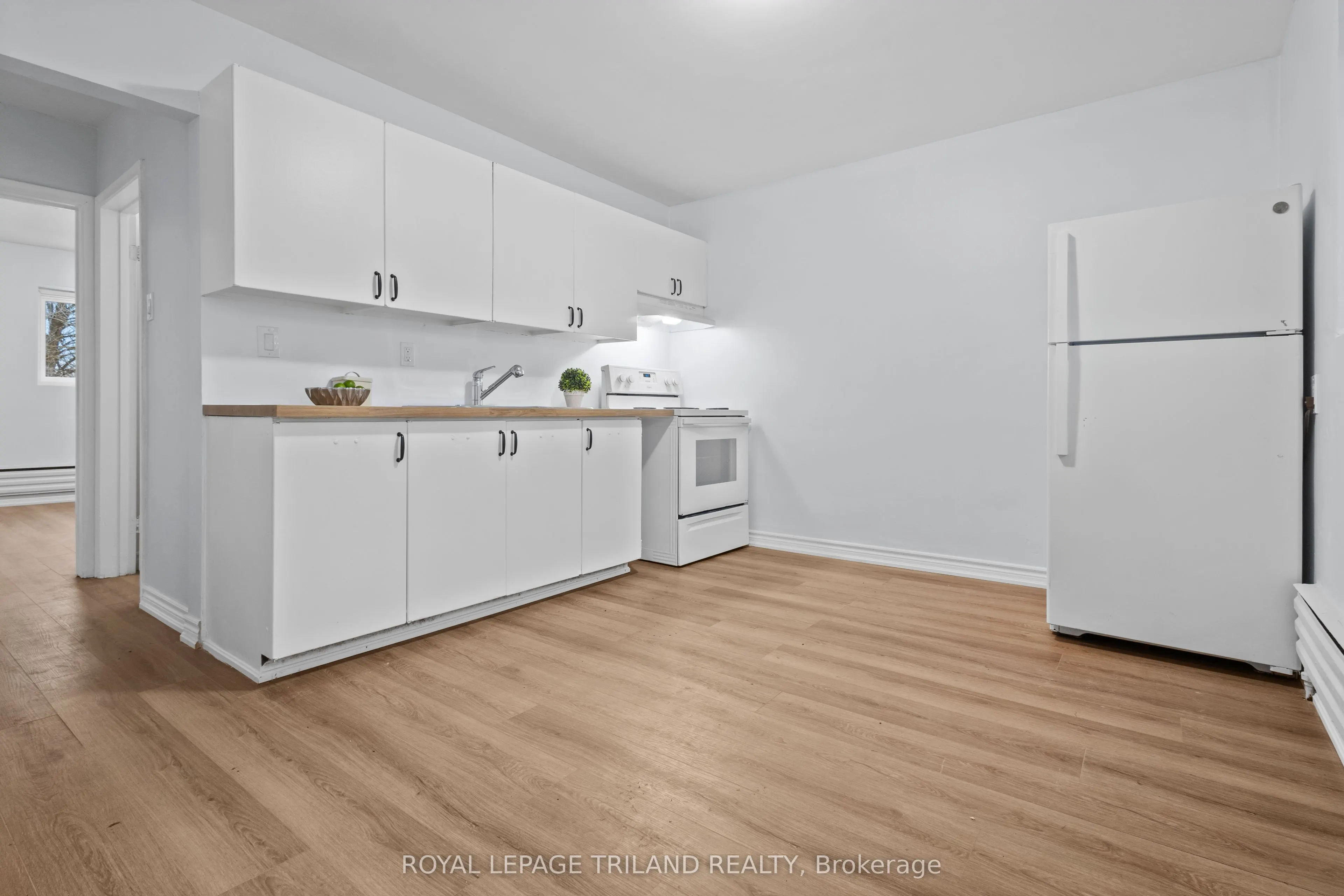 358 Hilton Avenue, #2