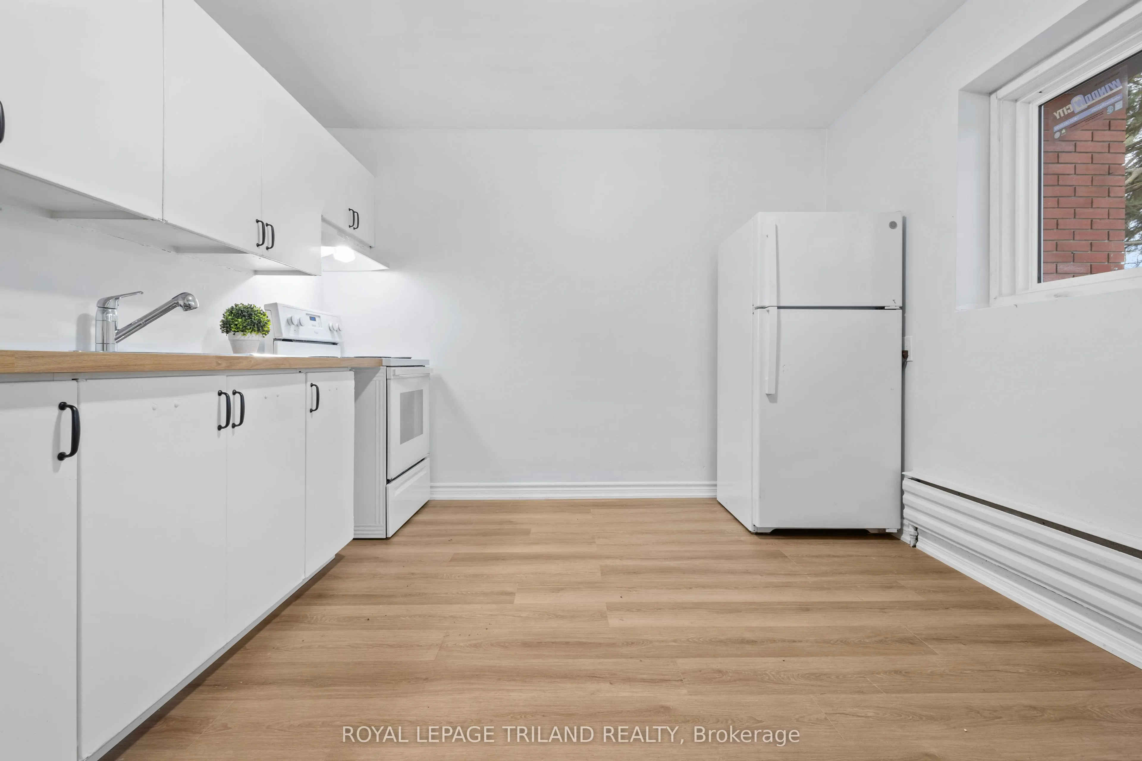 358 Hilton Avenue, #2