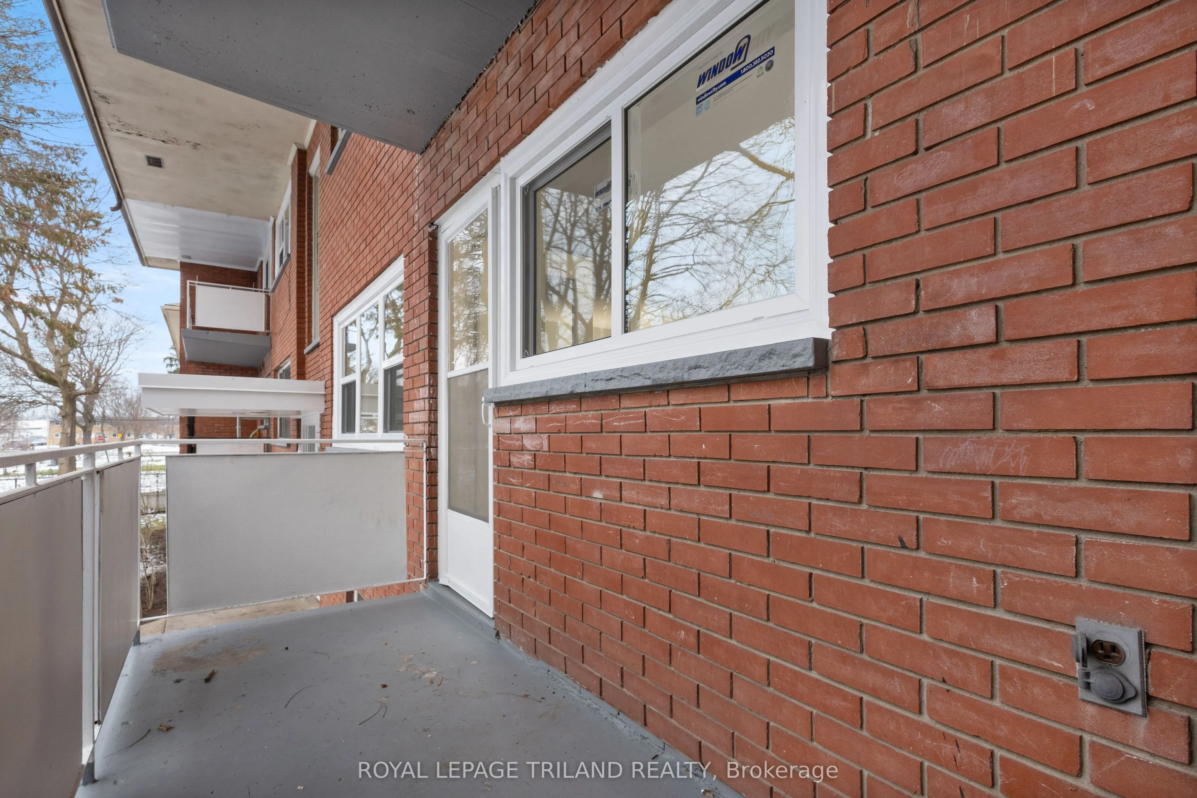 358 Hilton Avenue, #2