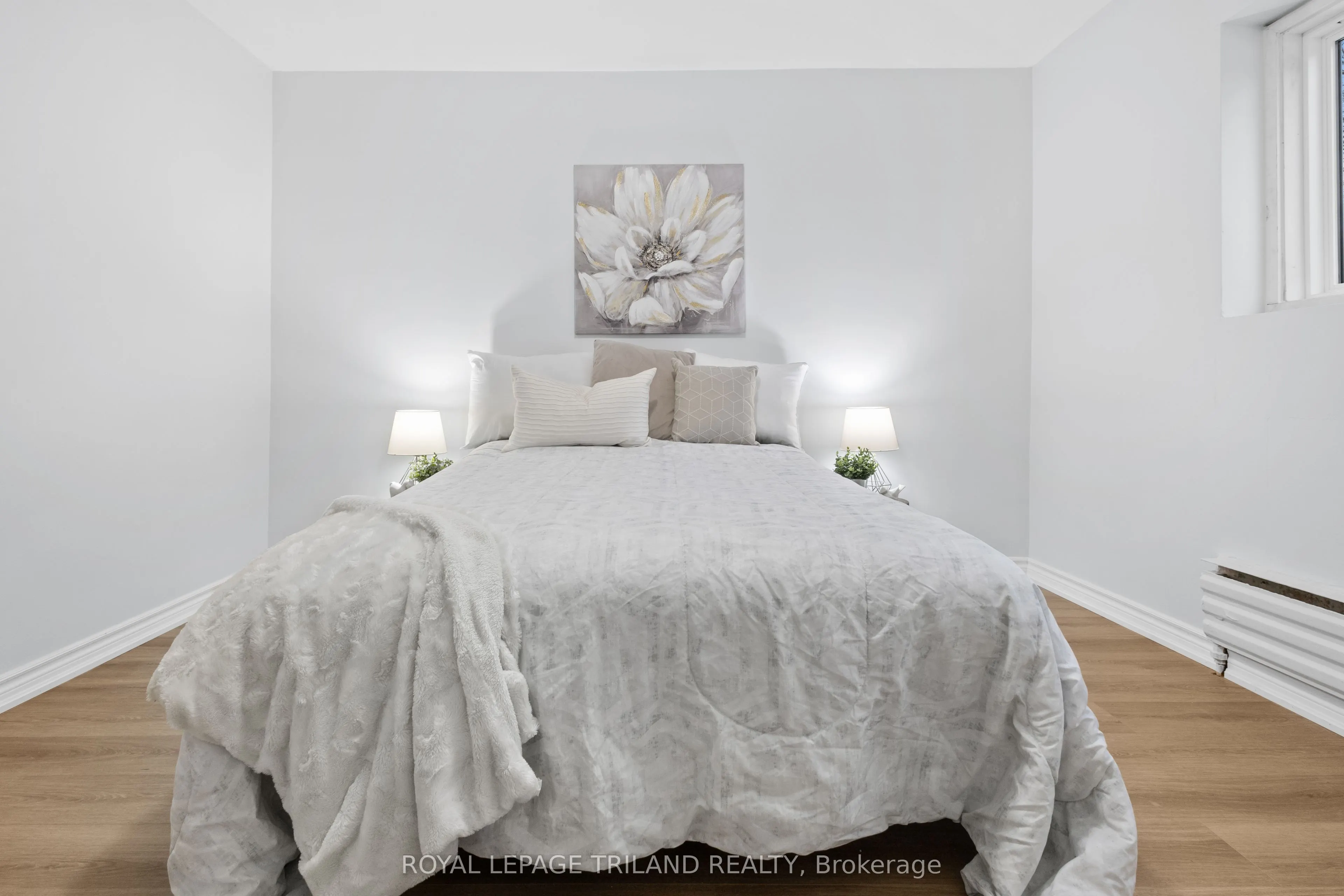 358 Hilton Avenue, #2