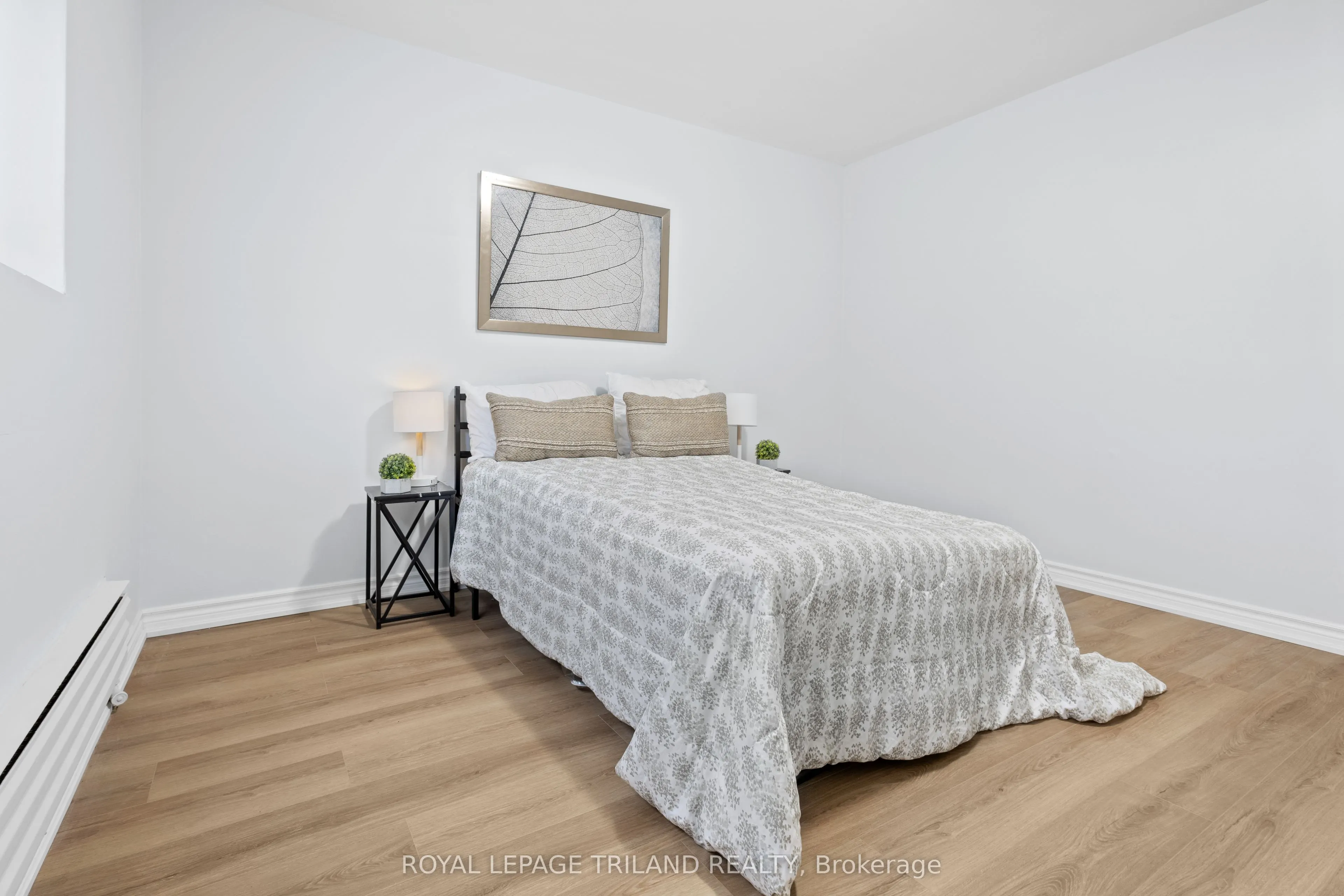 358 Hilton Avenue, #2