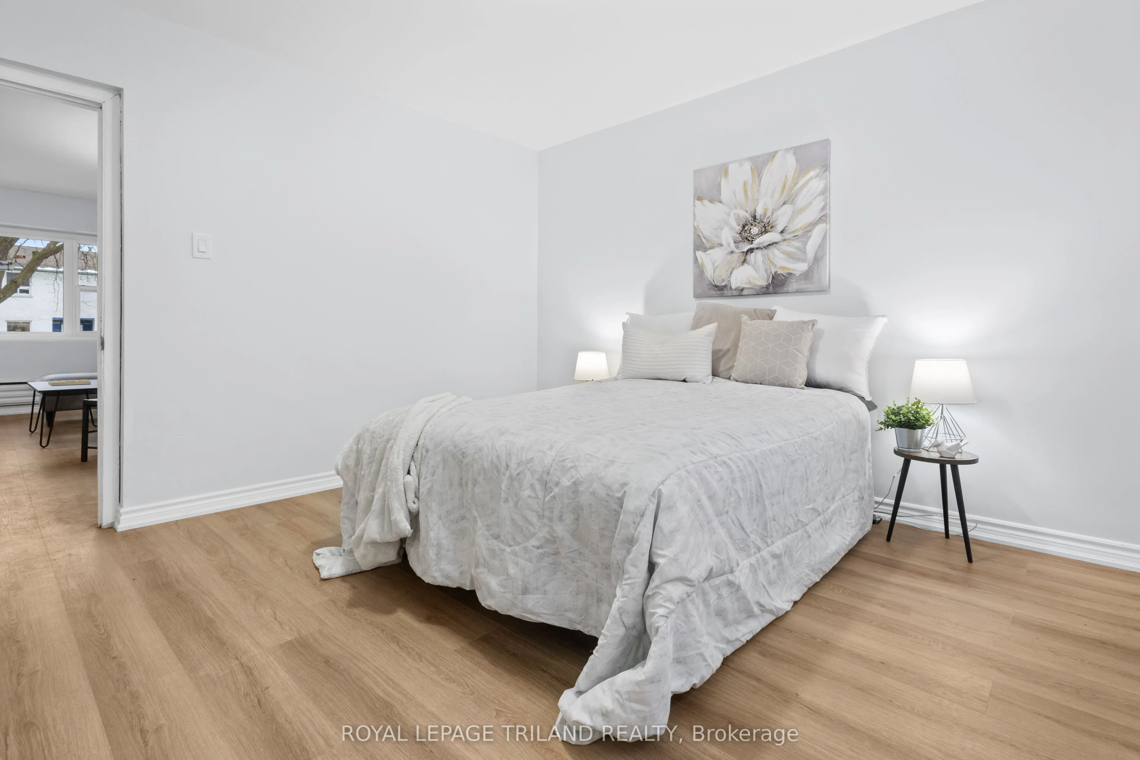 358 Hilton Avenue, #2