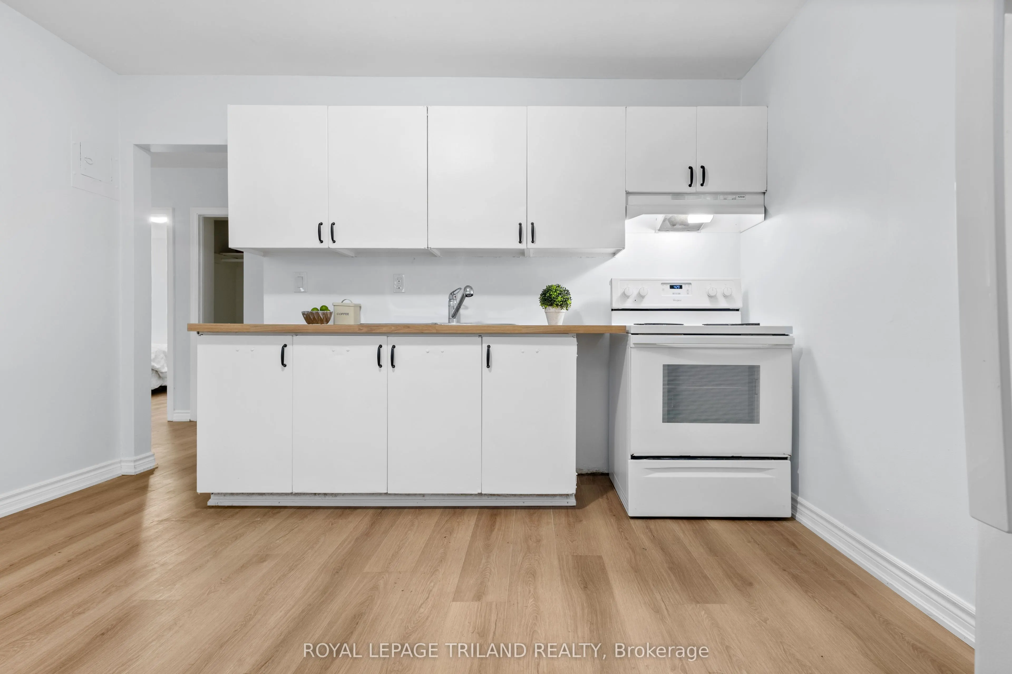 358 Hilton Avenue, #2