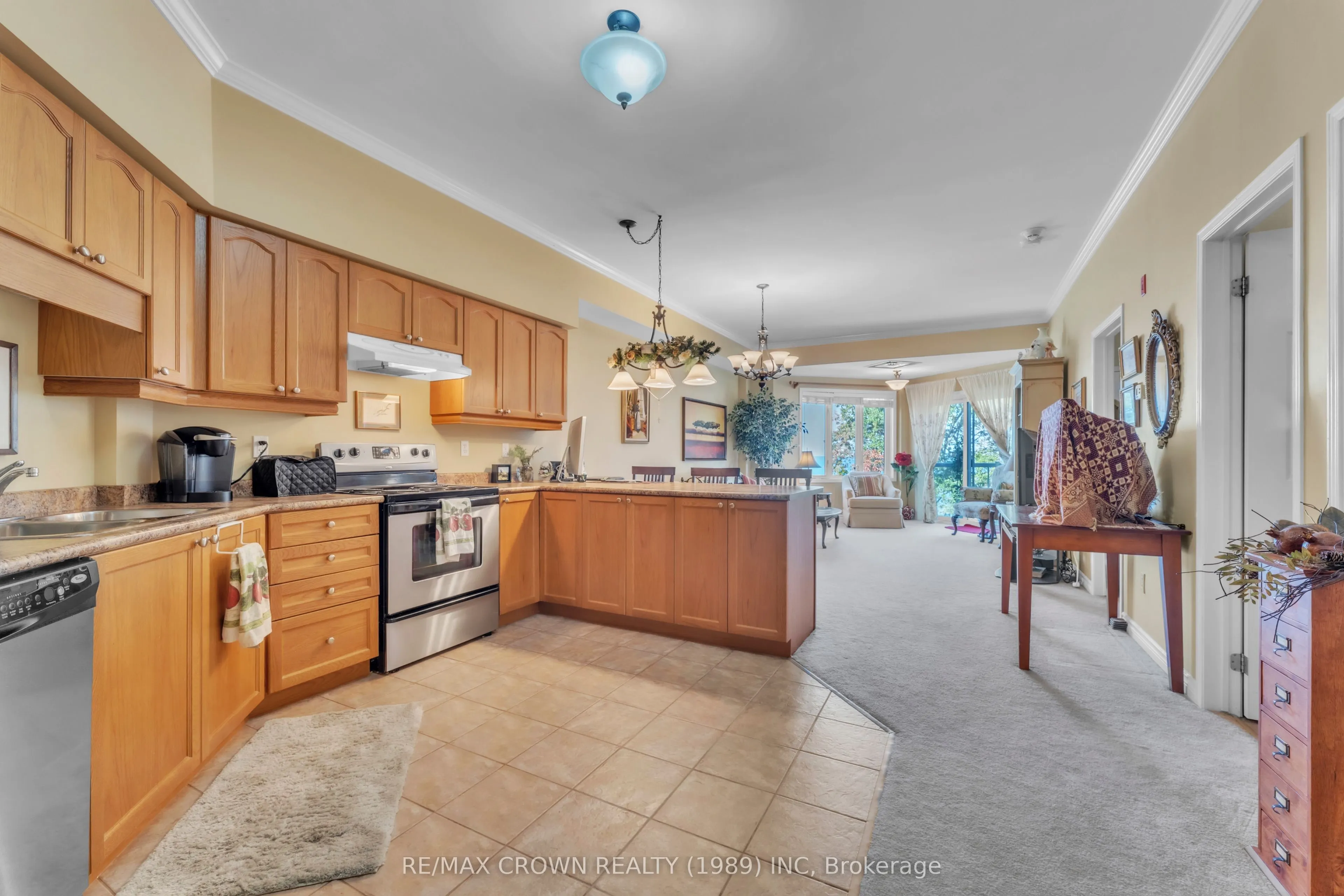 533 Lakeshore Drive, #307