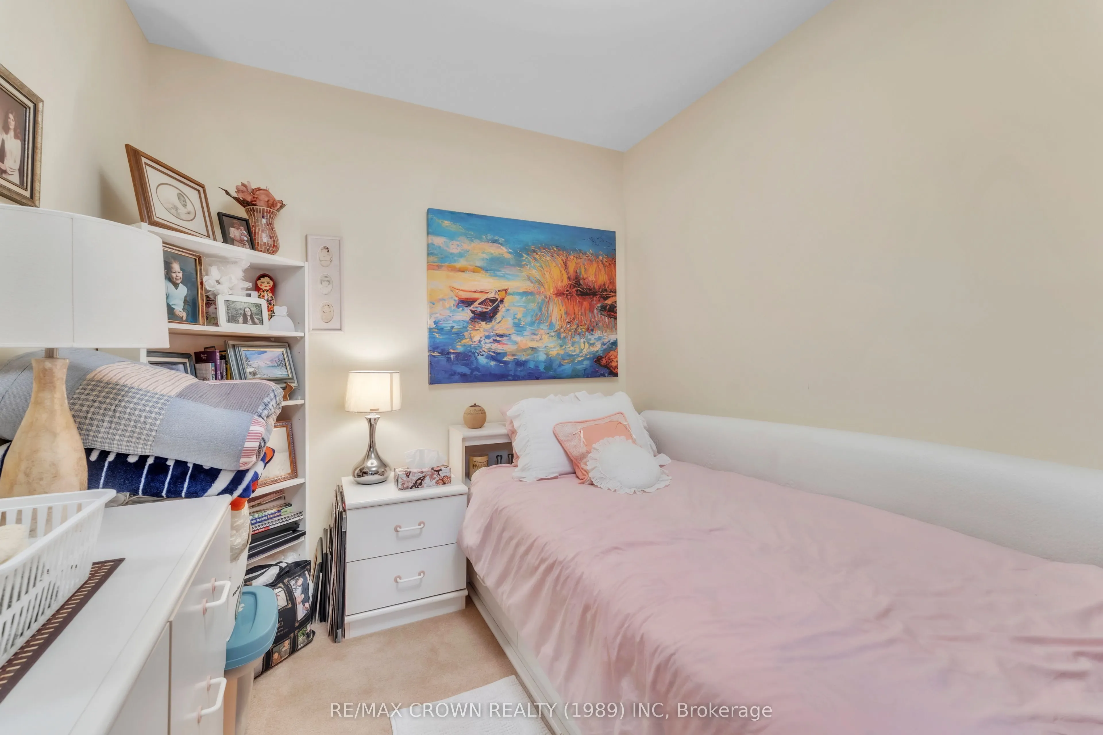 533 Lakeshore Drive, #307