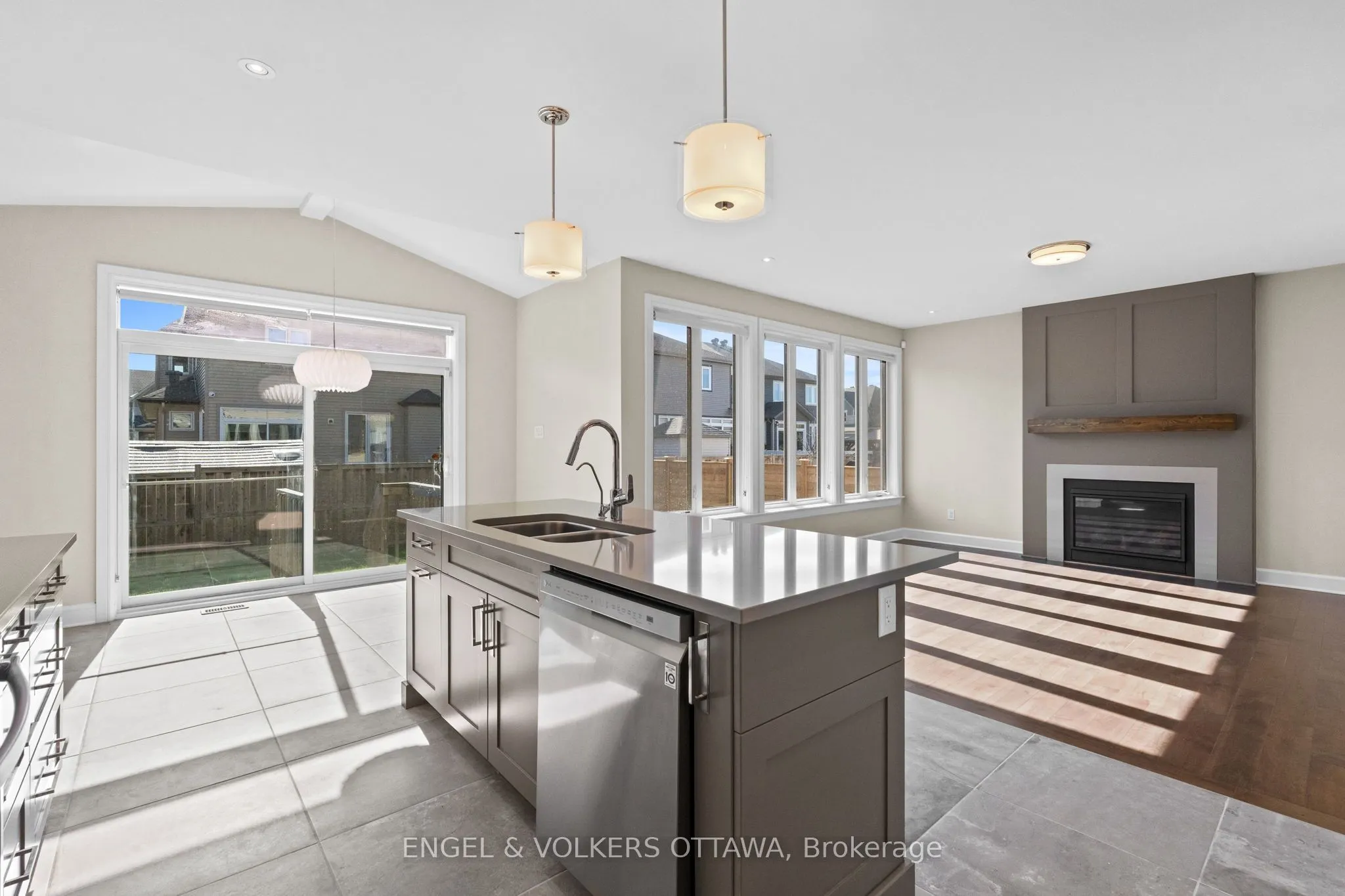 122 Helen Rapp Way