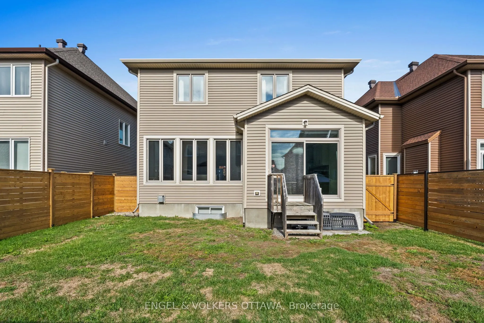 122 Helen Rapp Way