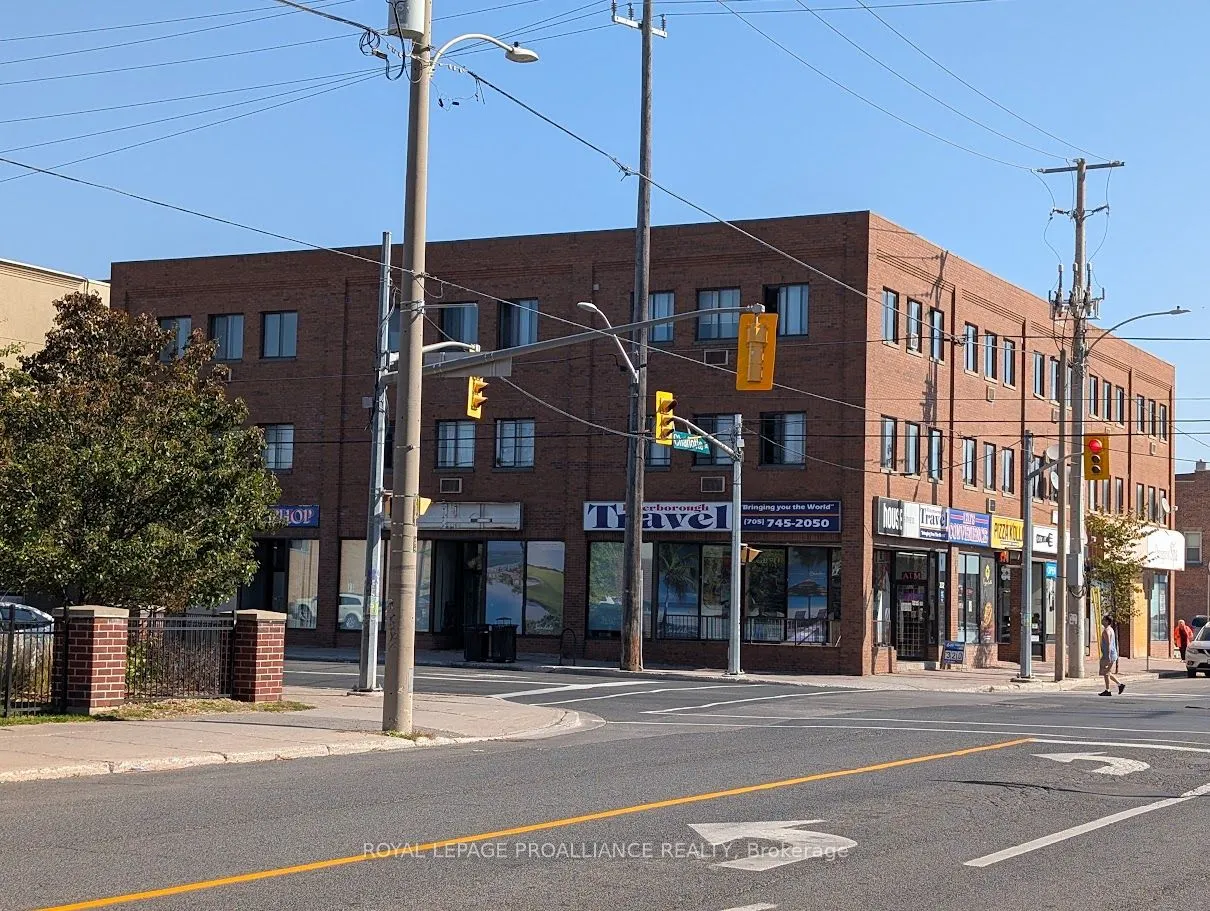 328 Aylmer Street N, #305