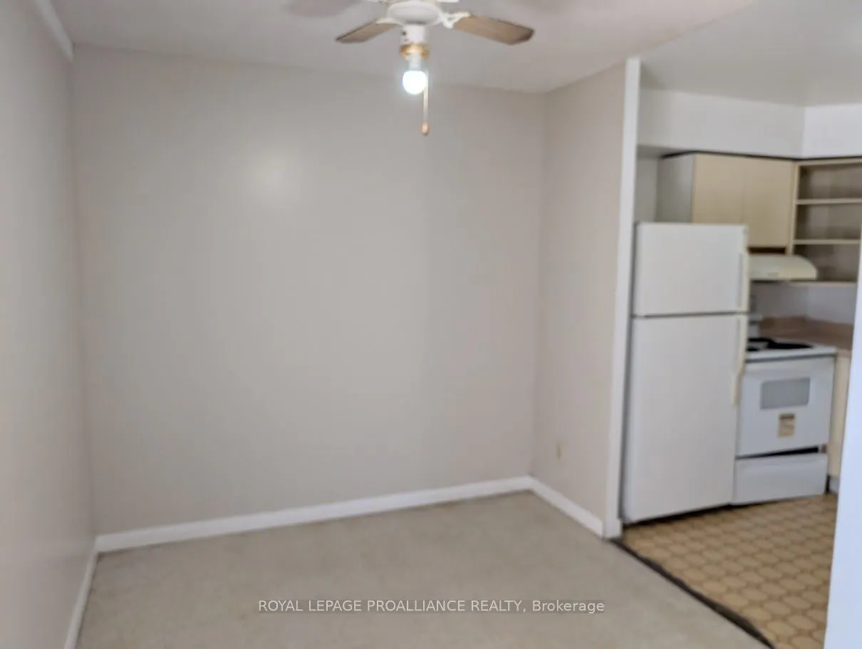 328 Aylmer Street N, #305