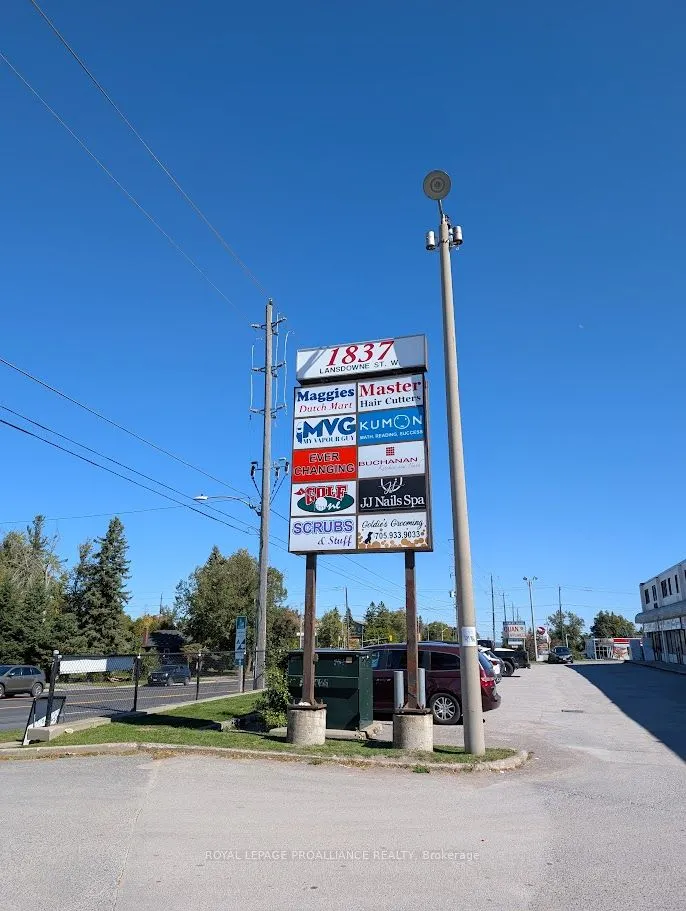 1837 Lansdowne Street W, #11B