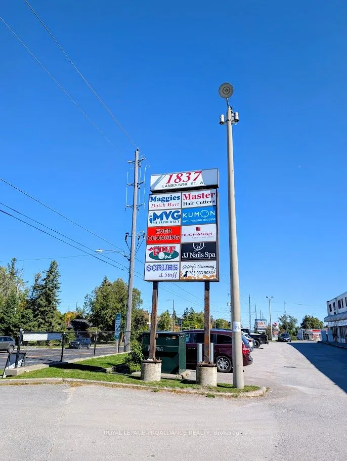 1837 Lansdowne Street W, #34