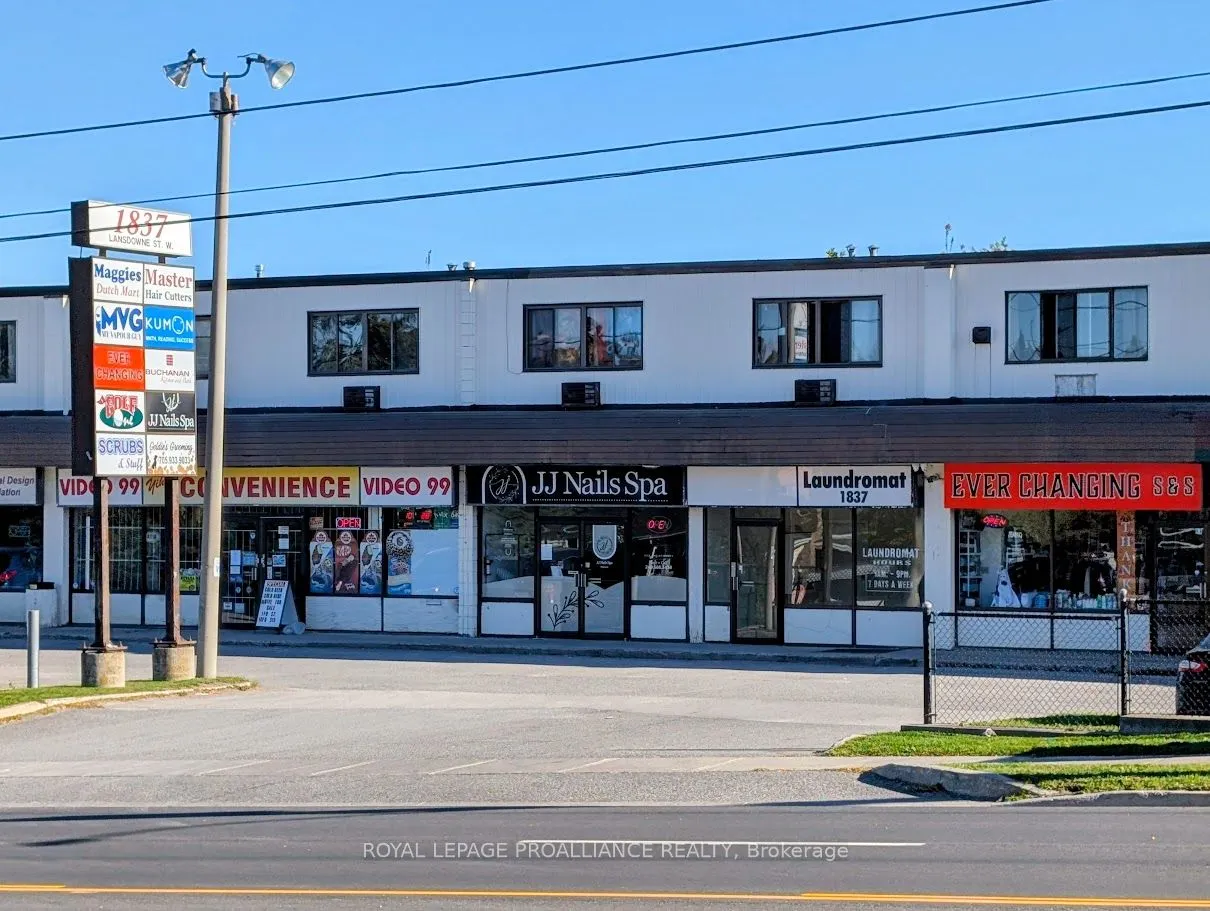 1837 Lansdowne Street W, #34