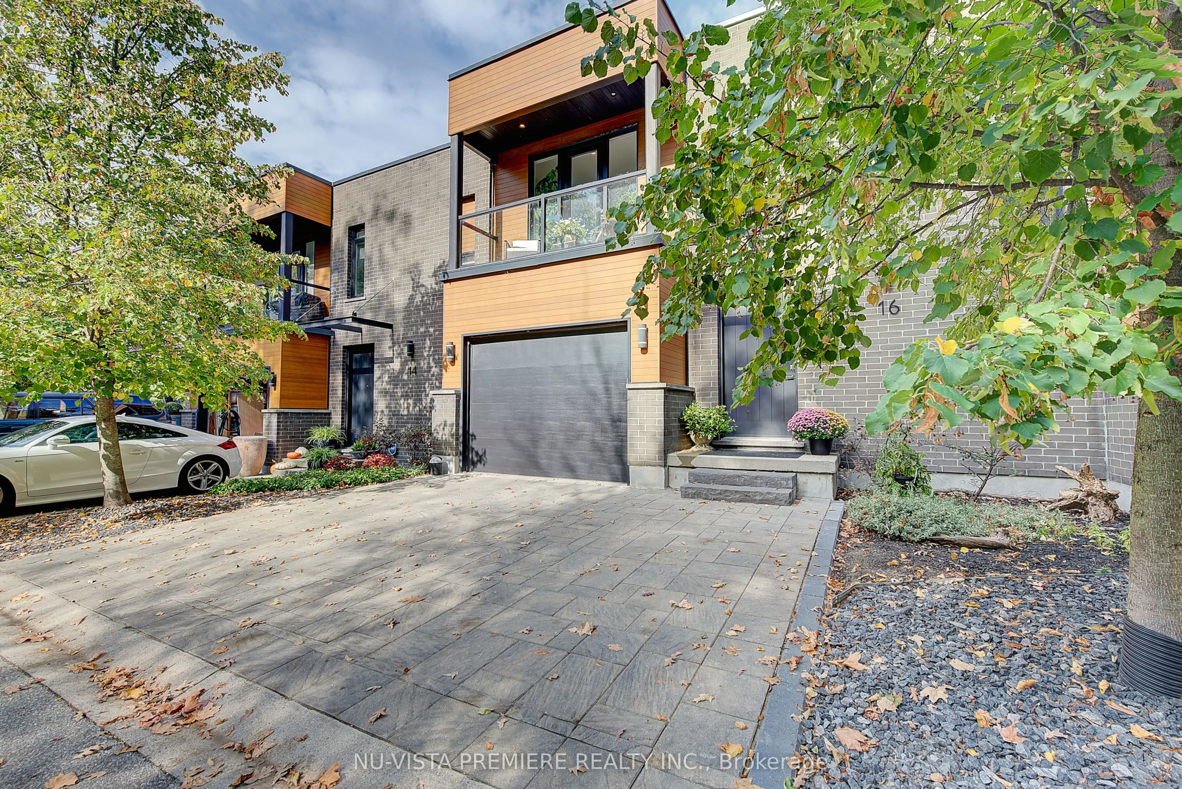 433 Hyde Park Road, #16