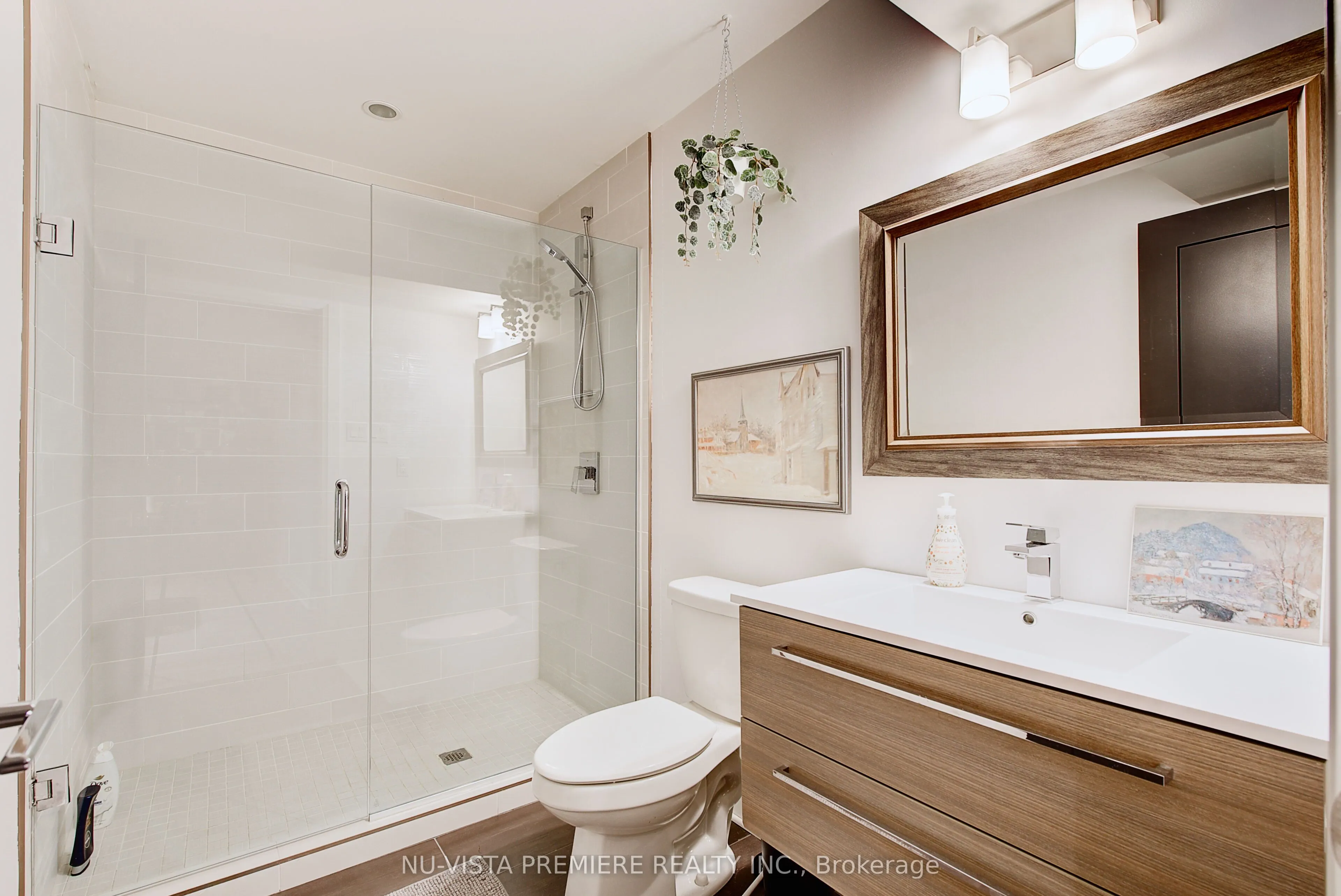 433 Hyde Park Road, #16