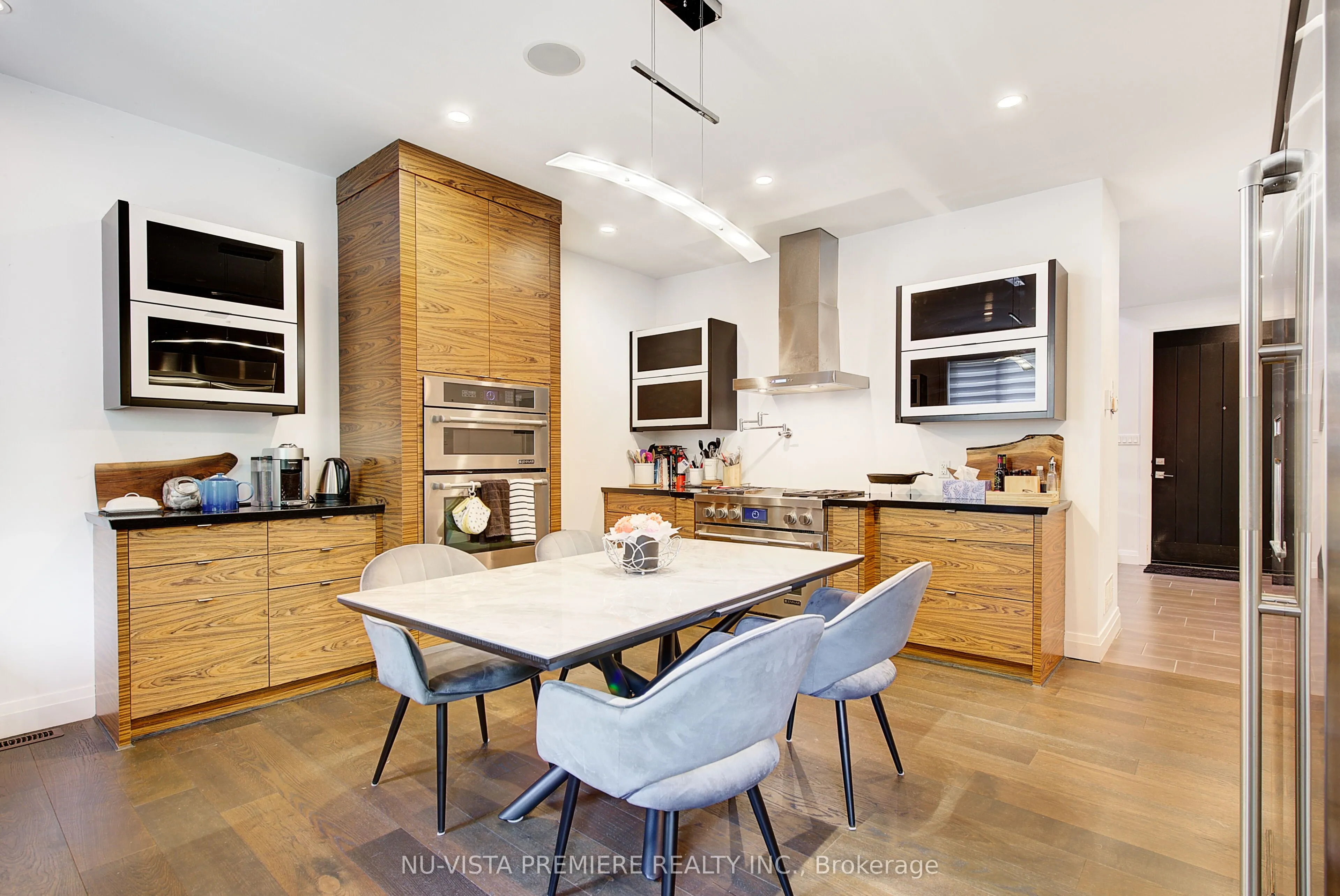 433 Hyde Park Road, #16