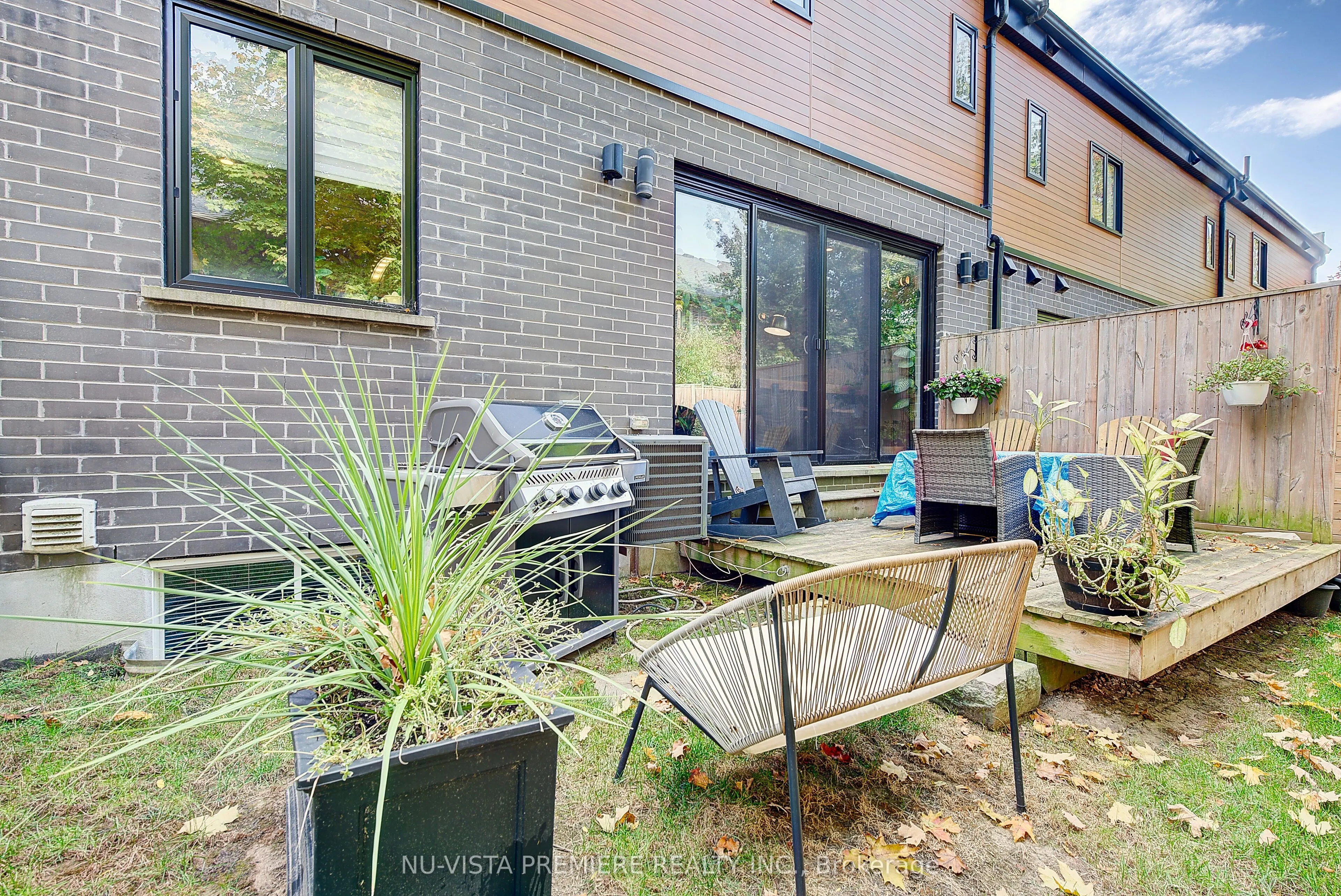 433 Hyde Park Road, #16