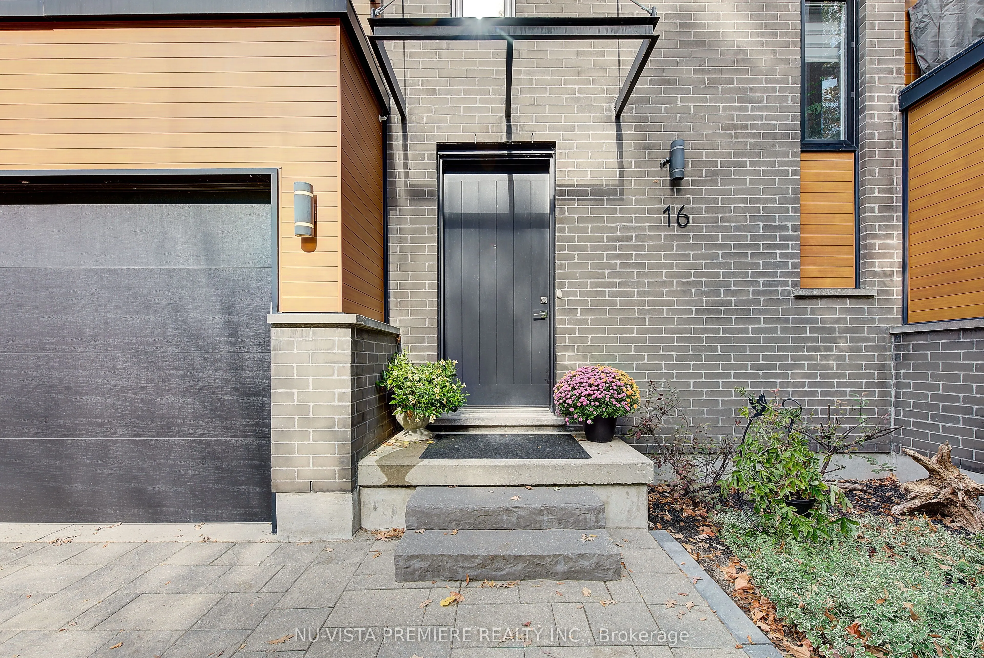 433 Hyde Park Road, #16