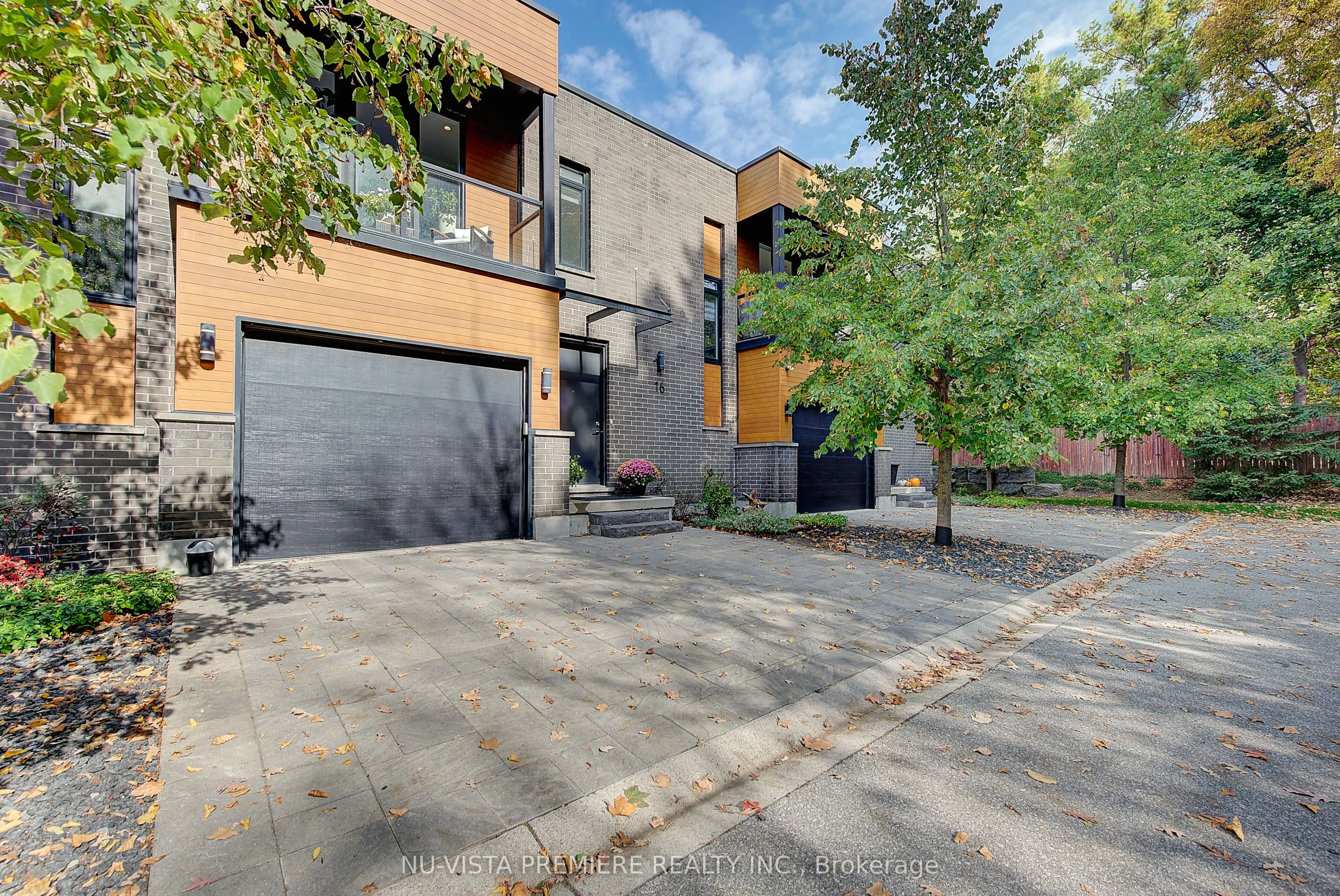 433 Hyde Park Road, #16