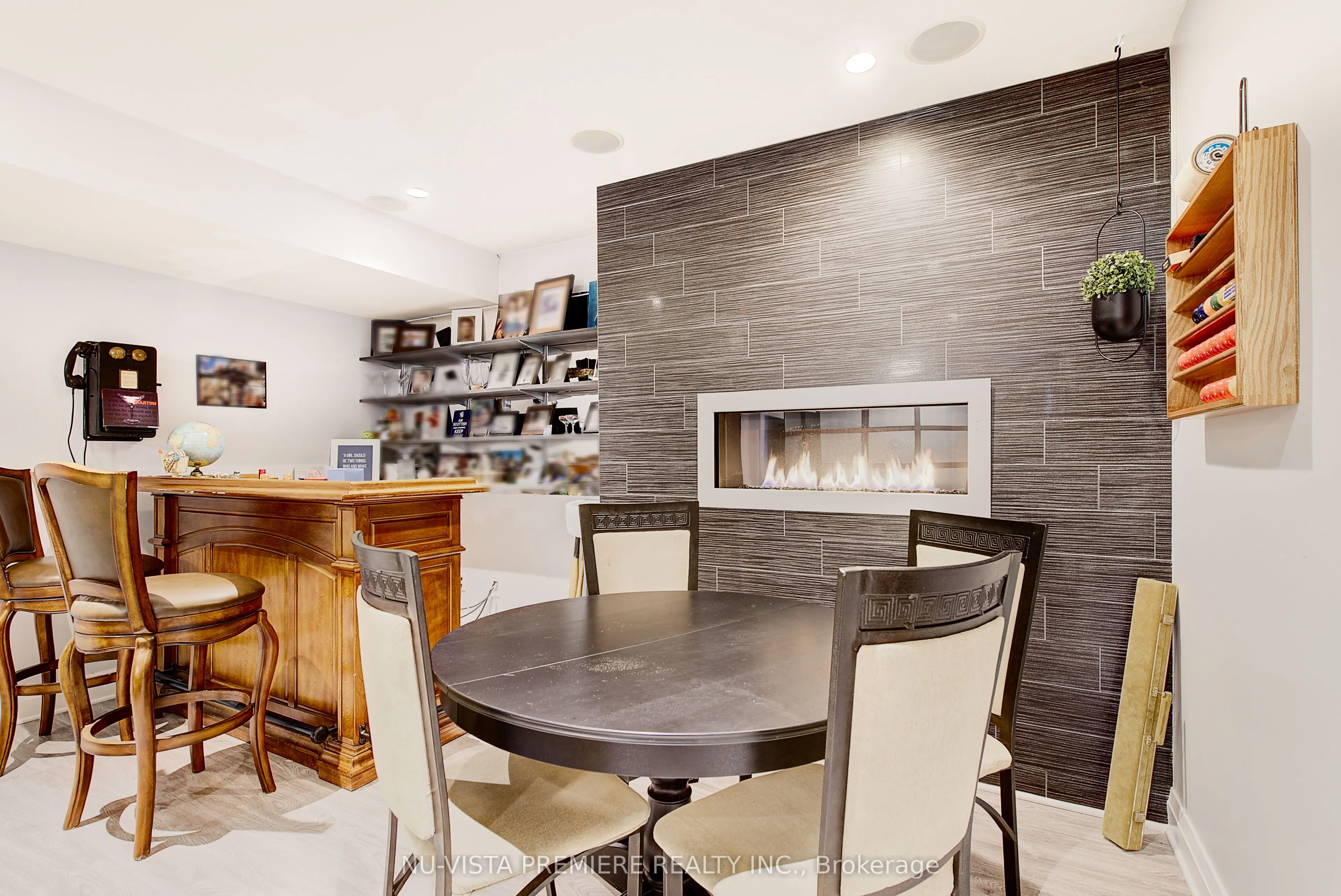 433 Hyde Park Road, #16