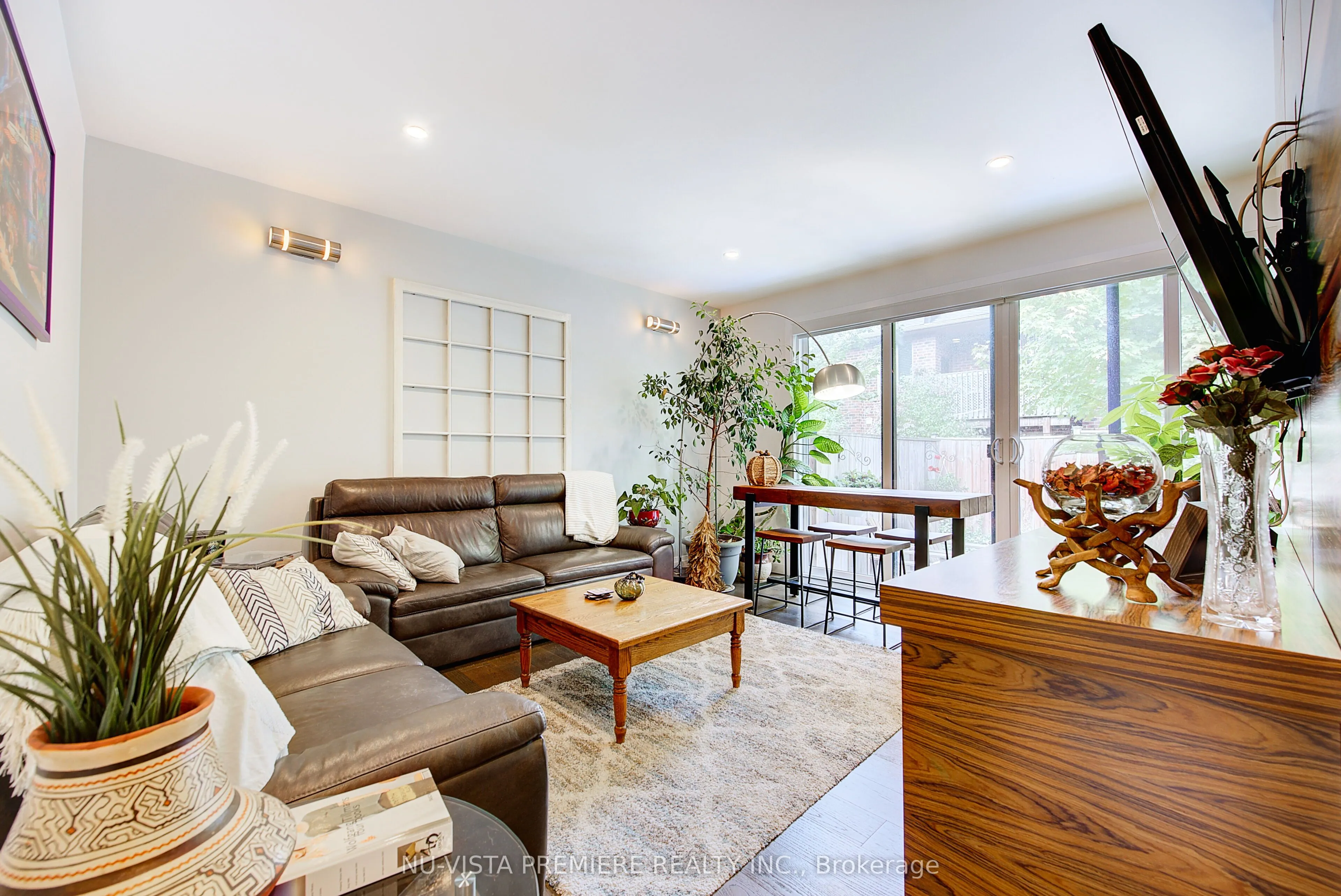 433 Hyde Park Road, #16