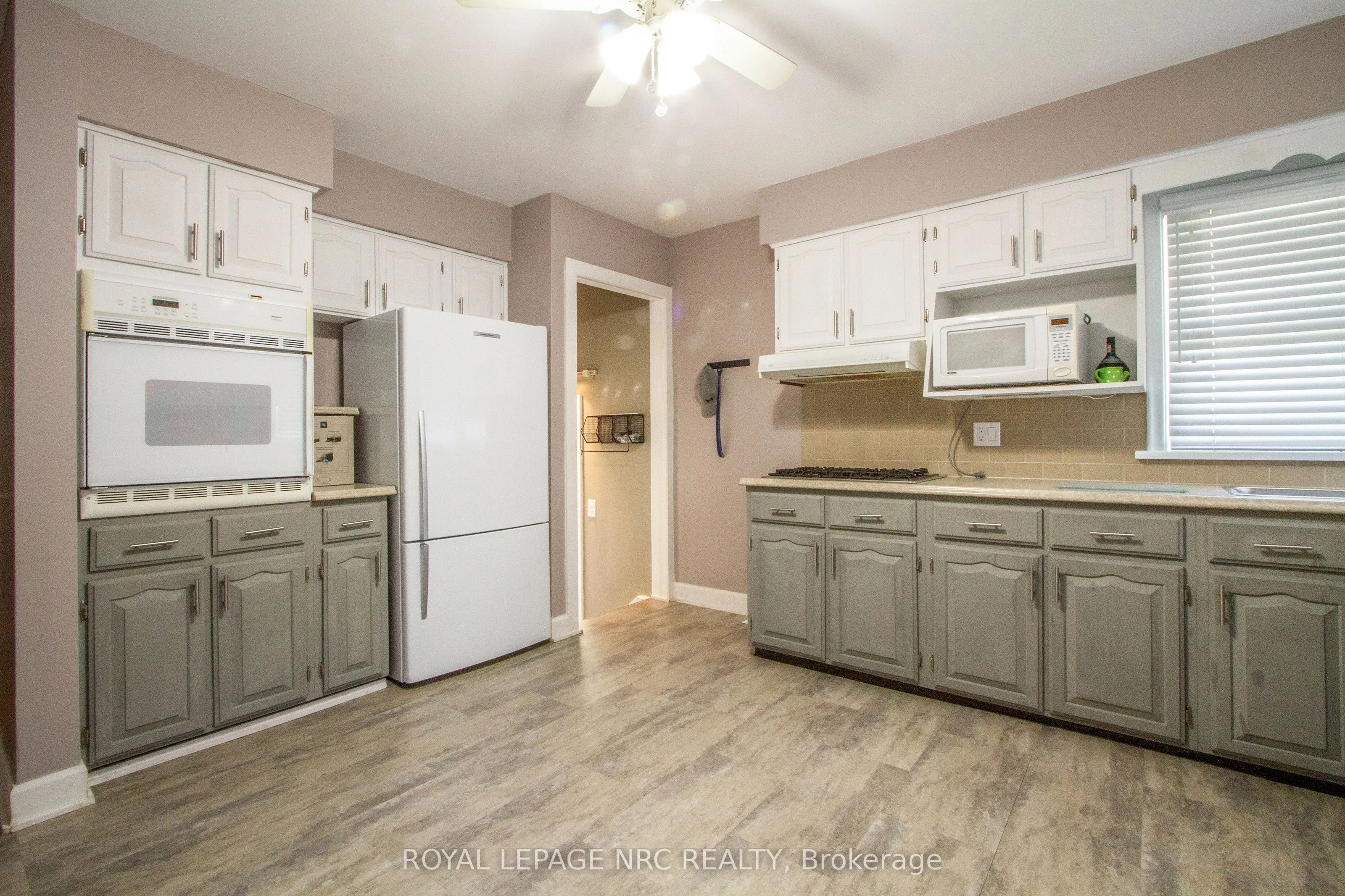 3639 Glenwood Place