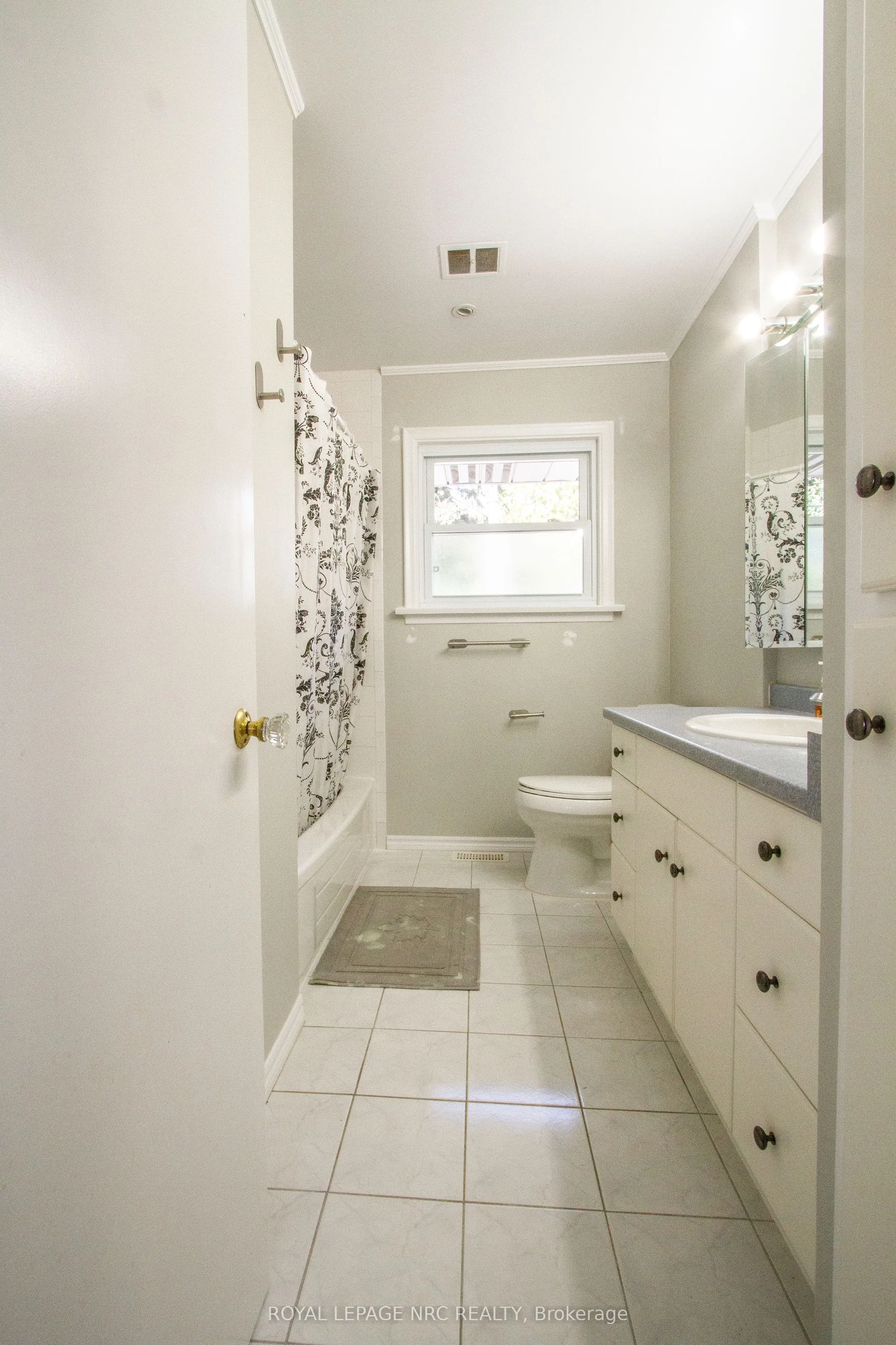 3639 Glenwood Place