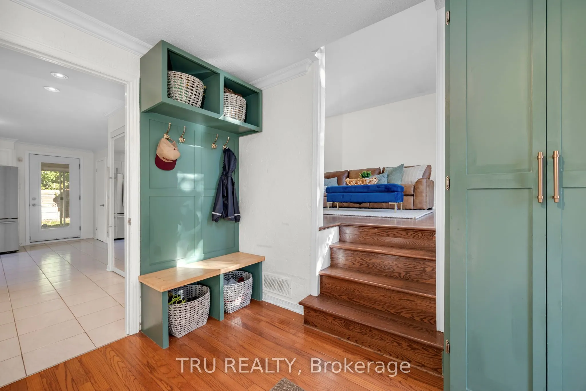 189 St Laurent Boulevard