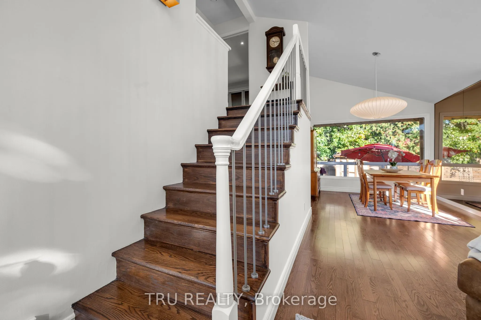 189 St Laurent Boulevard