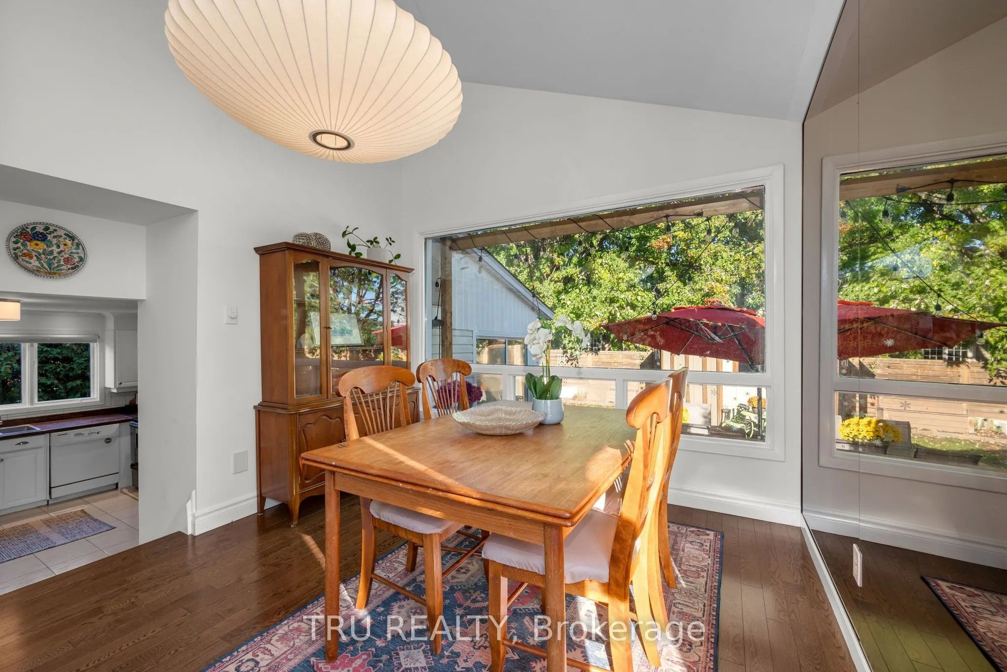 189 St Laurent Boulevard