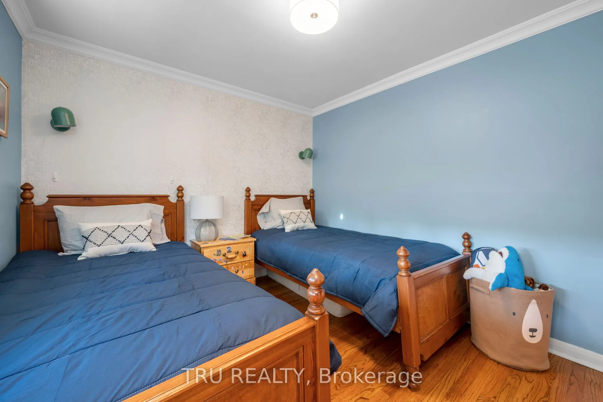 189 St Laurent Boulevard