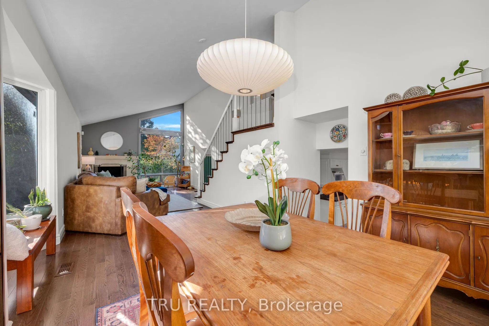 189 St Laurent Boulevard
